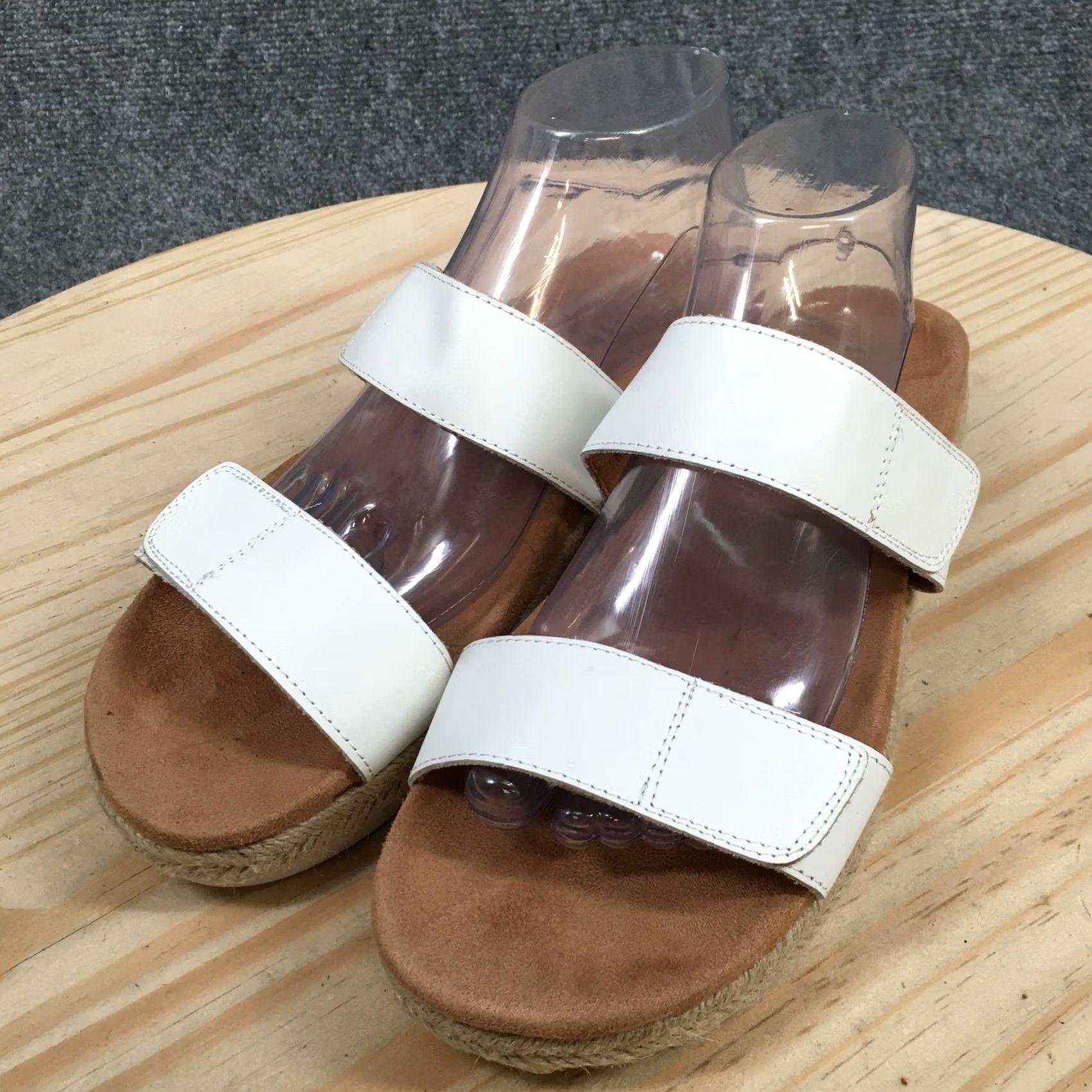 Vintage Cliffs by White Mountain Sandals Womens 10 M Tionna Slide White Leather Open Toe Casual Slip On Shoes Size US 10 / IT 40 - 3 Thumbnail