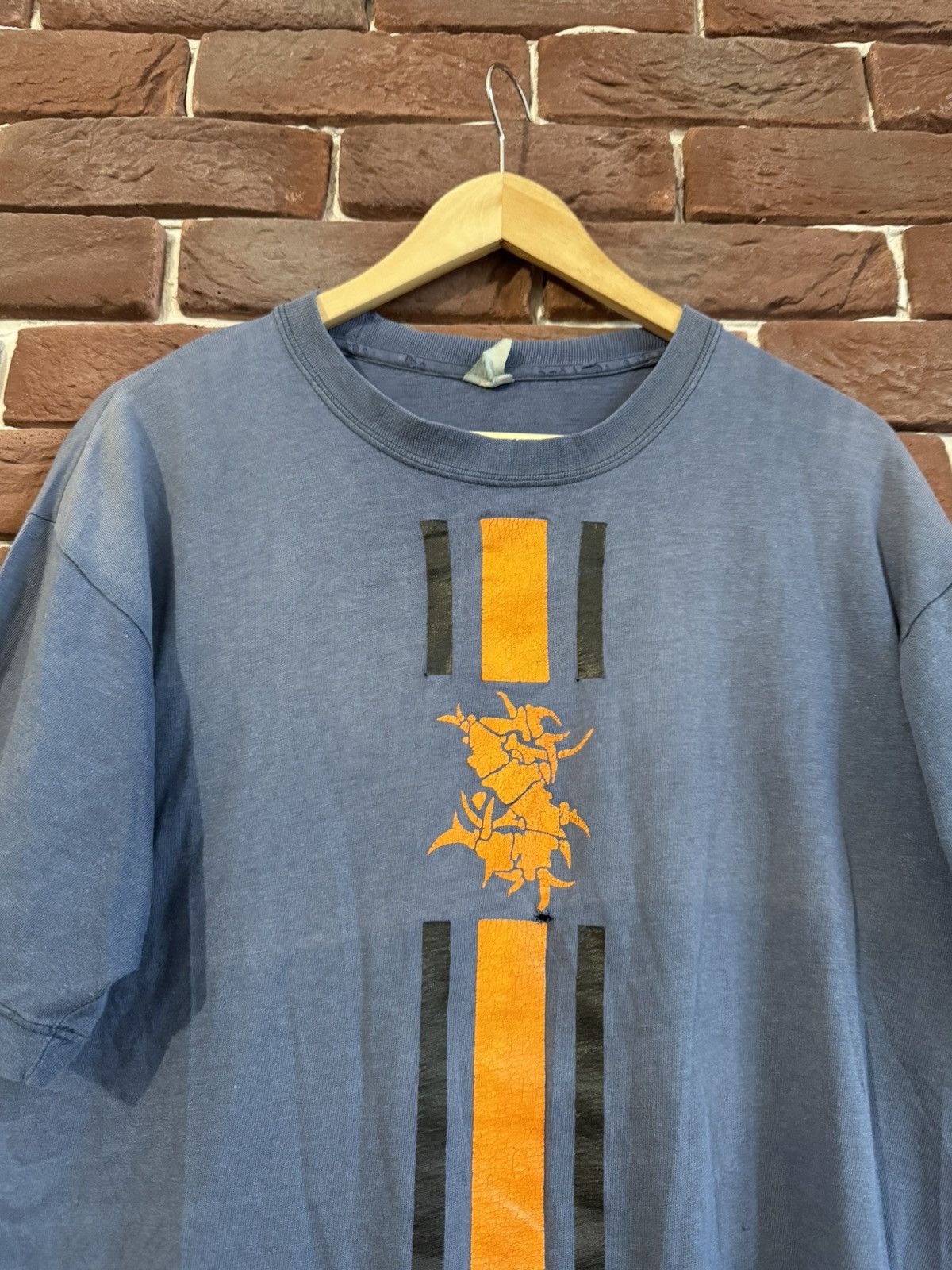 Band Tees Rare Vintage 90s Sepultura Roots Metal Band Tee Washed Grail Size US L / EU 52-54 / 3 - 3 Thumbnail