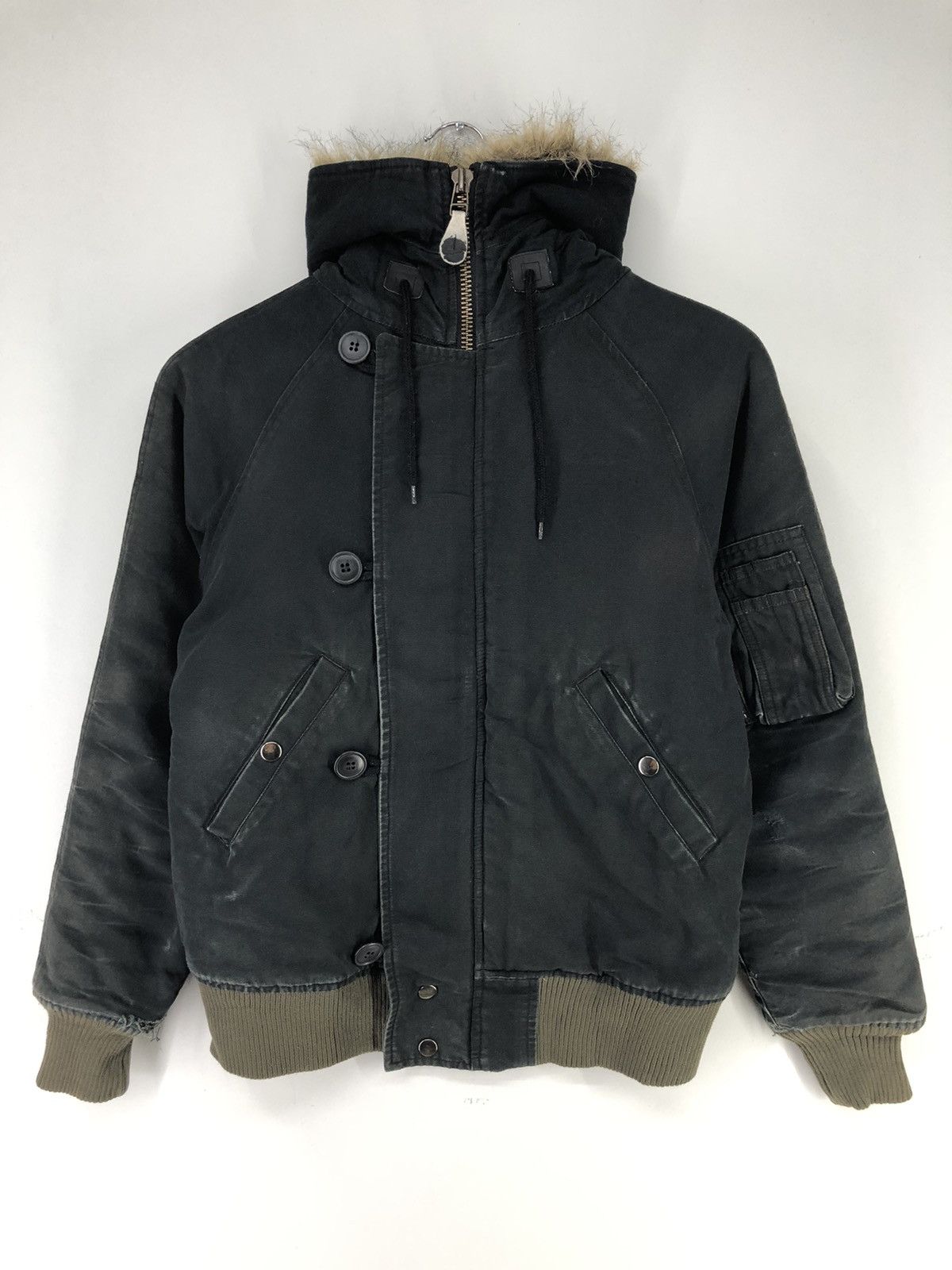 Avirex Vintage Avirex Extreme Cold Weather Distressed Bomber Jacket Size US S / EU 44-46 / 1 - 1 Thumbnail