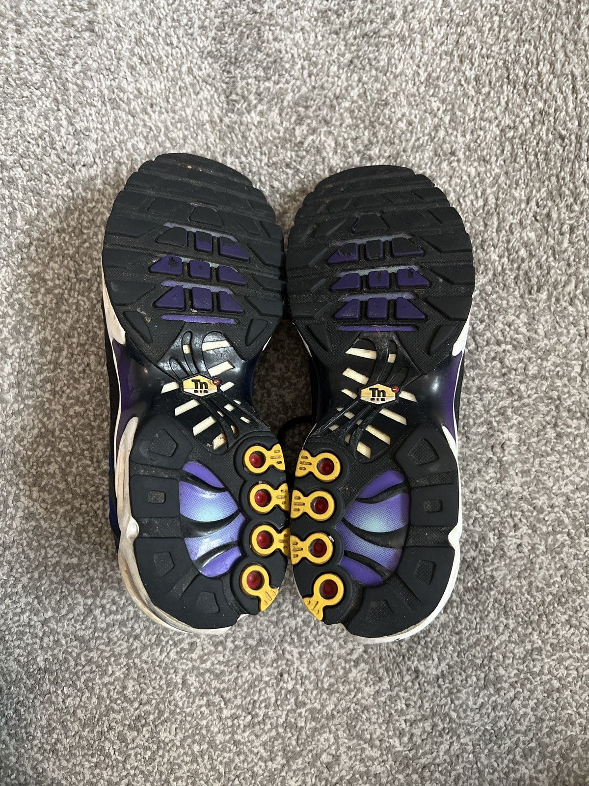 Nike Nike air Max plus tuned 1 OG Voltage purple Size US 8 / EU 41 - 5 Thumbnail