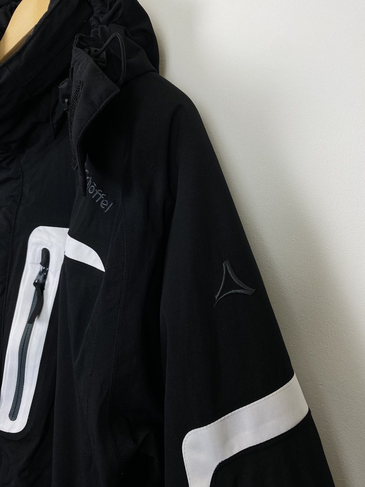 Vintage Schoffel Venturi Full Zip Hooded Ski Jacket Black Coat Top Size US XL / EU 56 / 4 - 6 Thumbnail