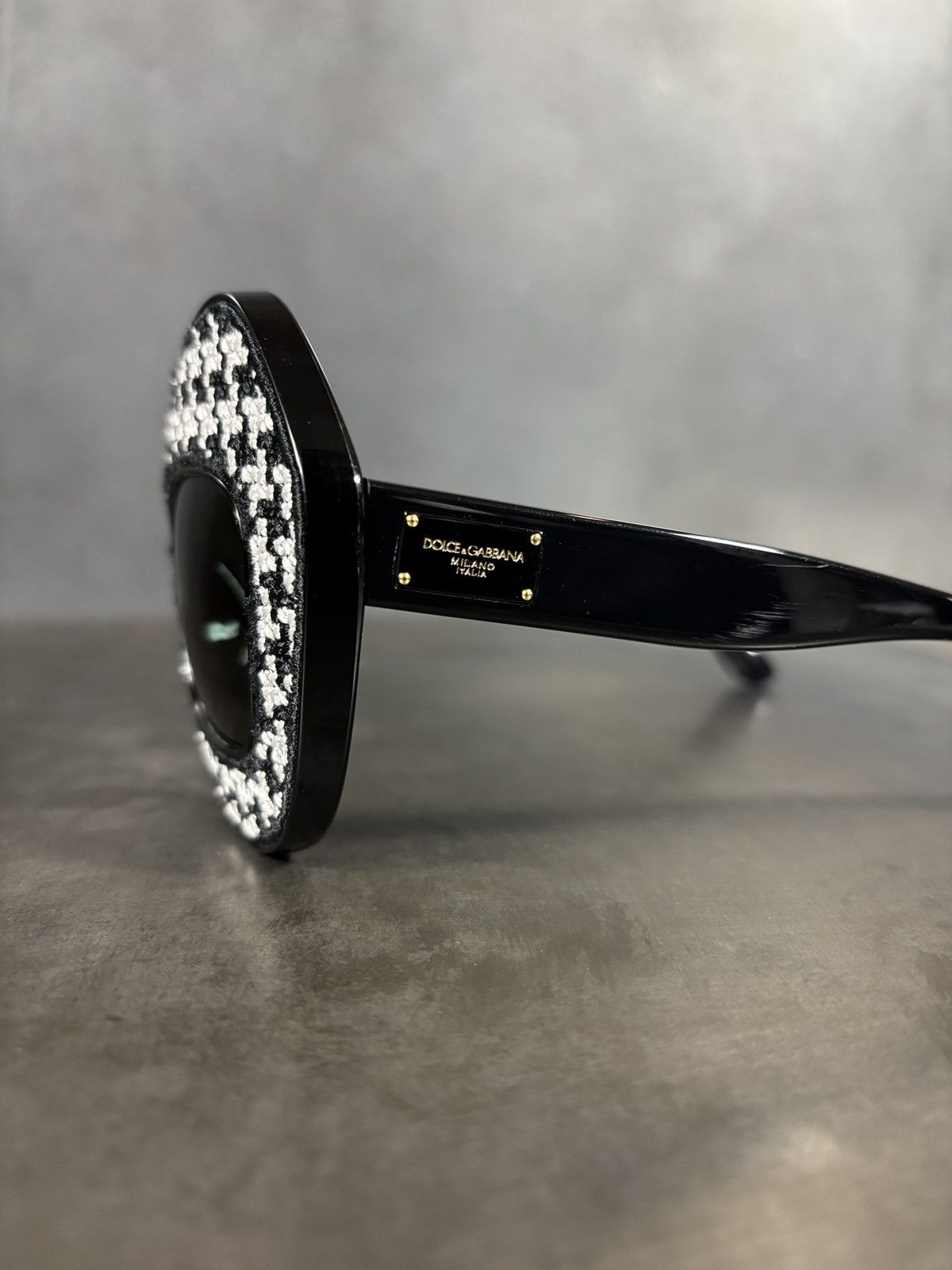 Dolce & Gabbana F/W 2016 Dolce & Gabbana Limited Sunglasses Houndstooth Pied Size ONE SIZE - 8 Thumbnail
