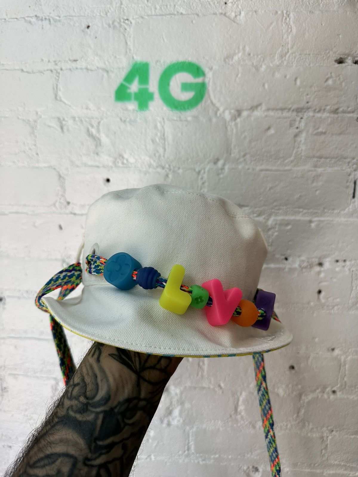 Louis Vuitton × Virgil Abloh LAST SEASON VIRGIL LV BUCKET HAT Size ONE SIZE - 5 Thumbnail
