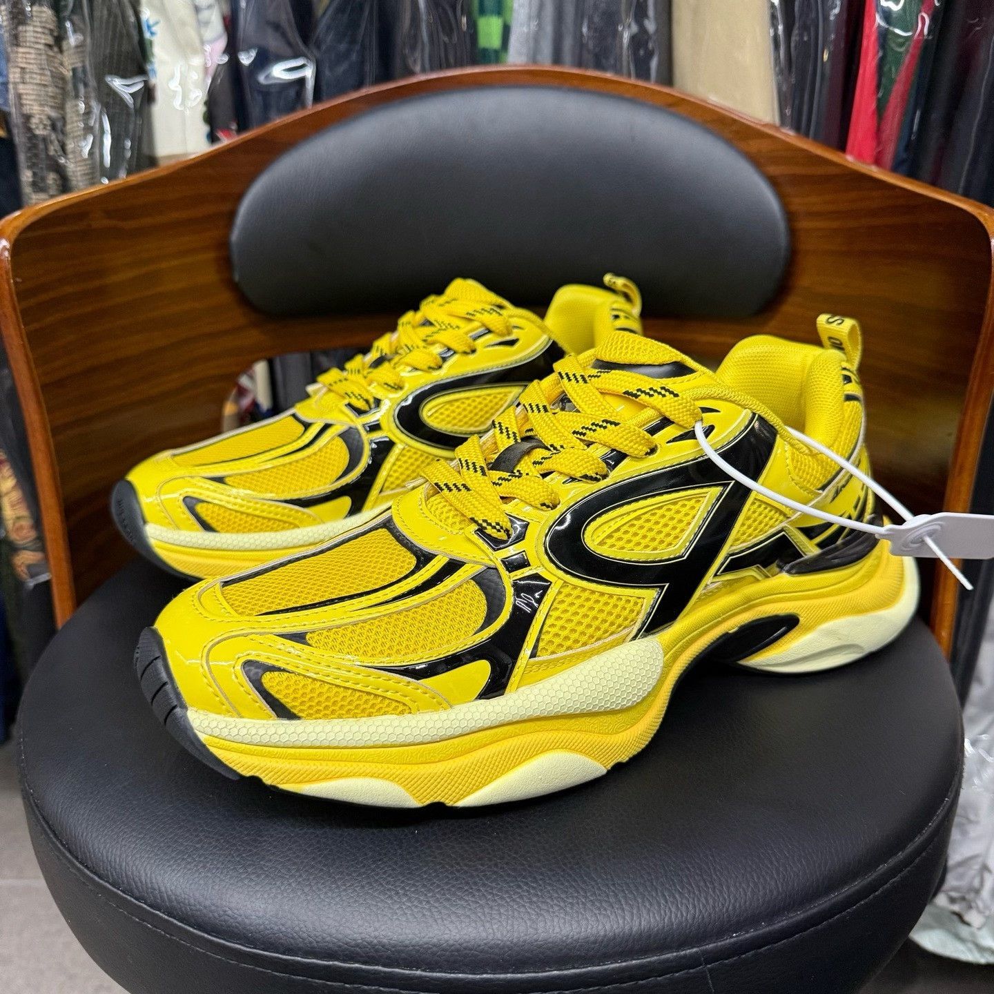 Other Running Yellow Lowtop Sneakers 43 Men Size US 10 / EU 43 - 1 Thumbnail