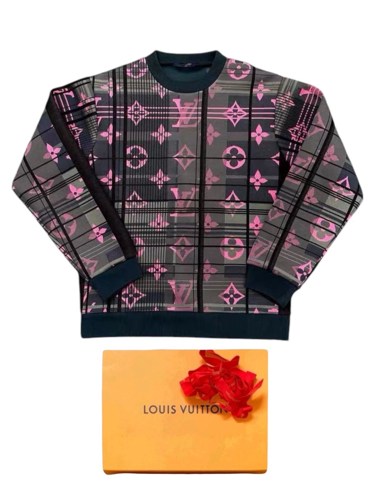 Louis Vuitton Louis Vuitton XXL Pullover Monogram Sweatshirt crewneck Size US XXL / EU 58 / 5 - 1 Thumbnail