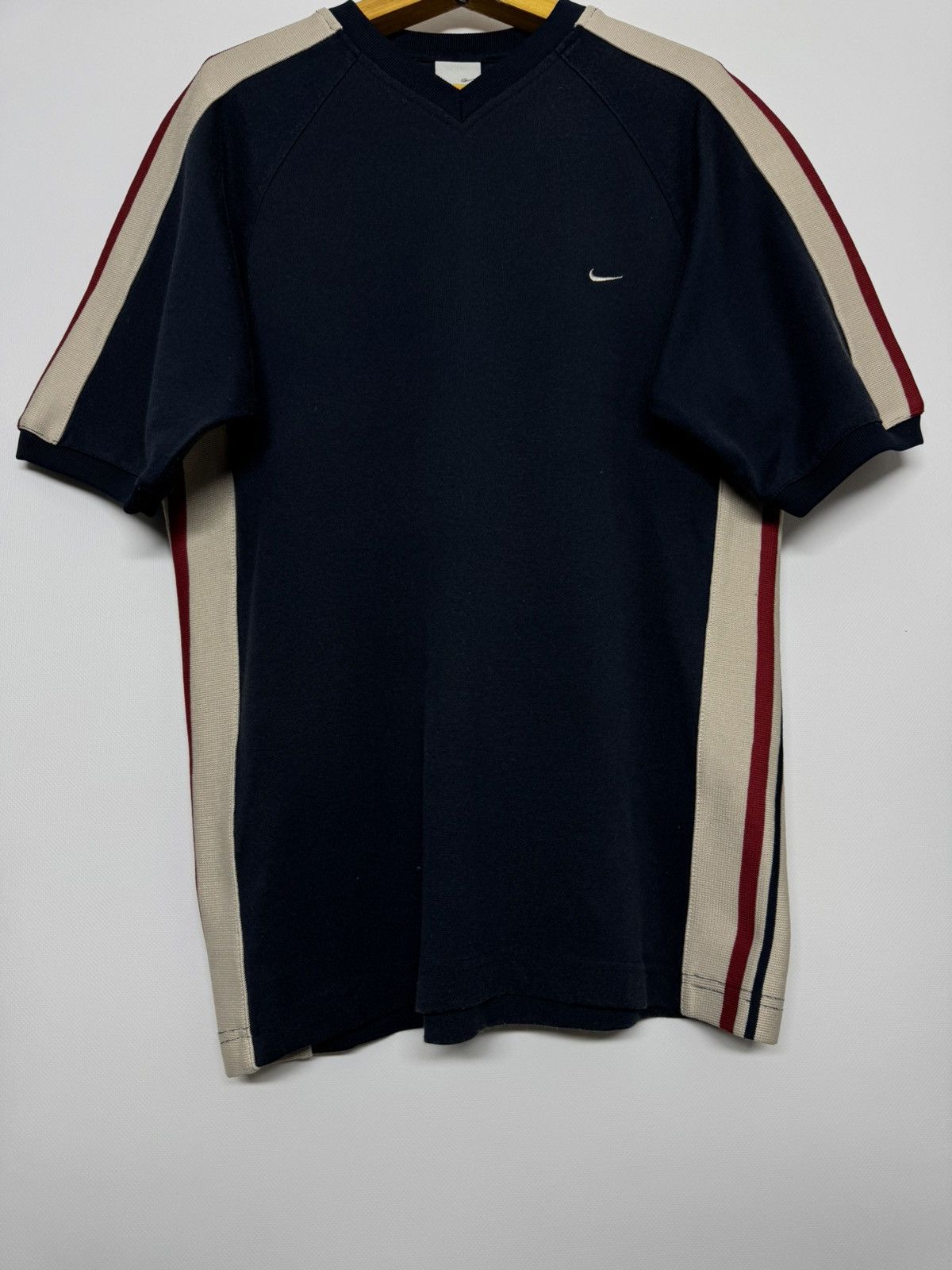 Nike Vintage Y2k Nike Swoosh Logo T-Shirt Size US S / EU 44-46 / 1 - 7 Thumbnail