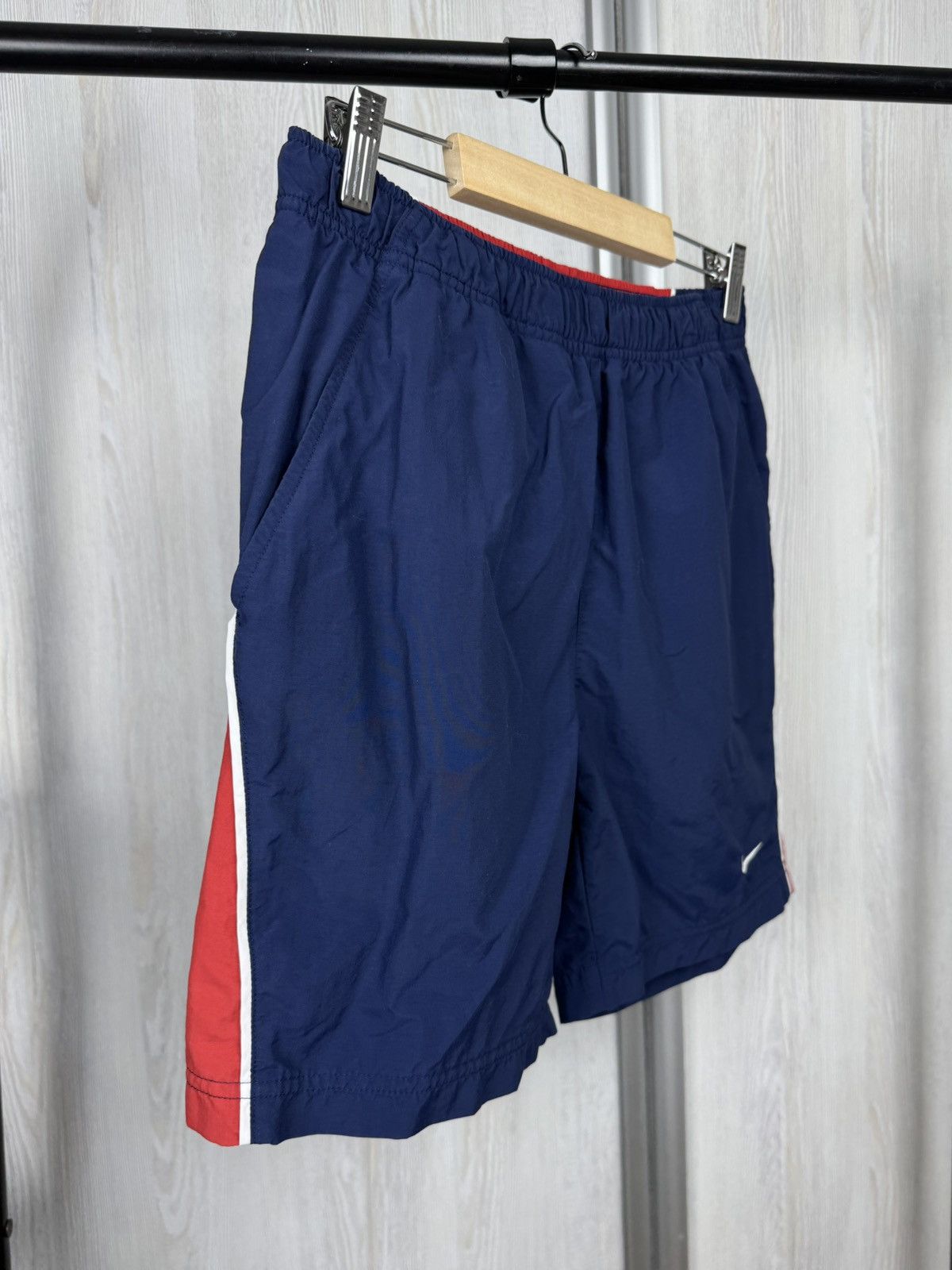 Nike Nike vintage y2k blue red nylon swoosh shorts Size US 30 / EU 46 - 4 Thumbnail