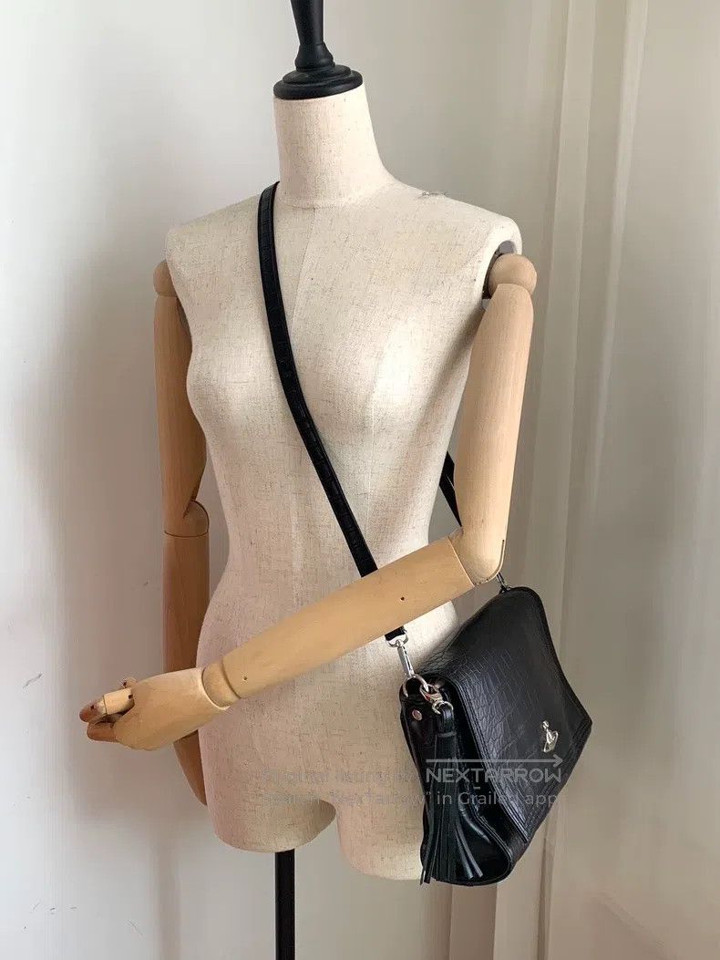 Vivienne Westwood vivienne westwood size os Black and Silver Crocodile Patter Size ONE SIZE - 6 Thumbnail
