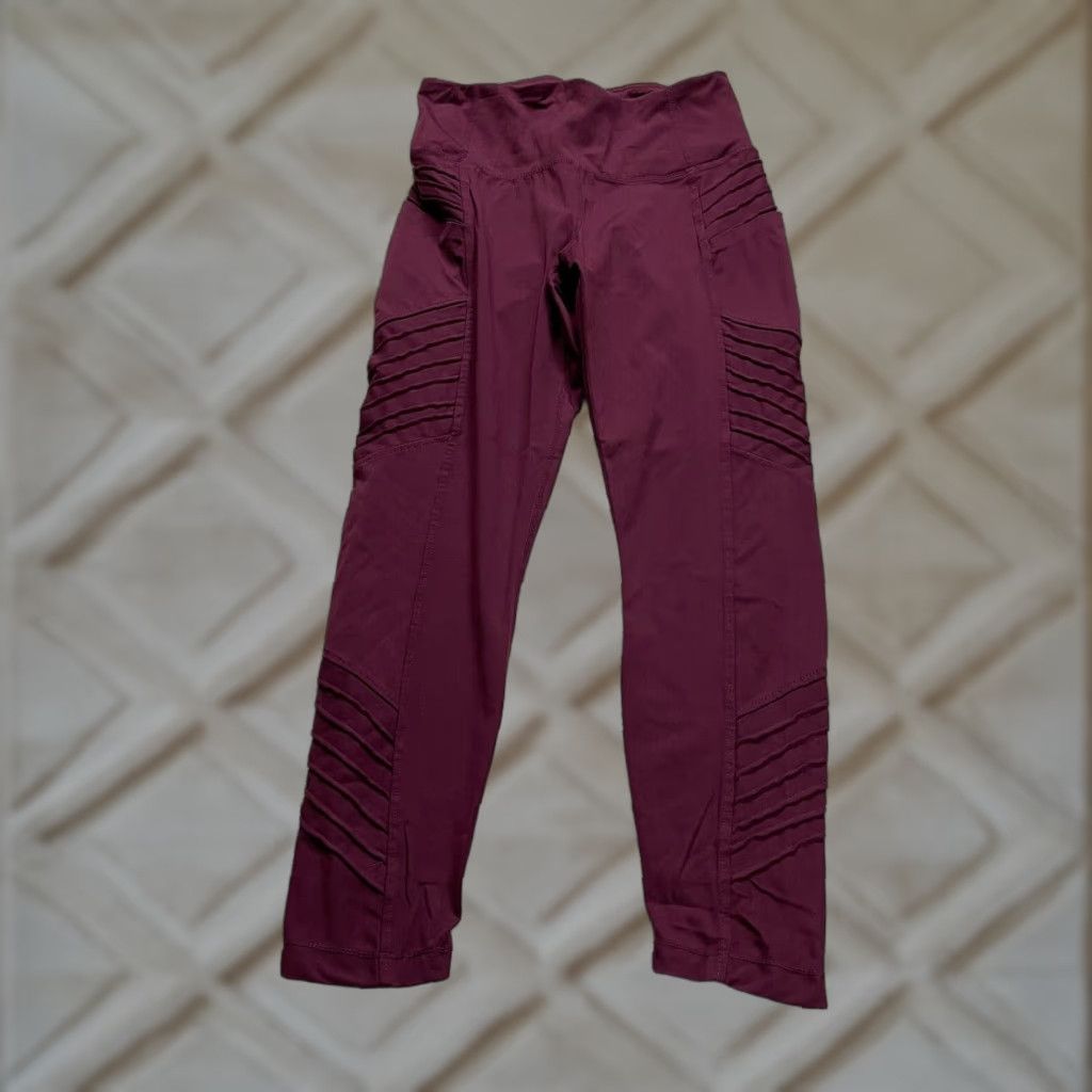 Vintage Member's Mark Leggings Womens Cropped Active M Maroon 26x24 Yoga Athletic Size 32" / US 10 / IT 46 - 1 Thumbnail