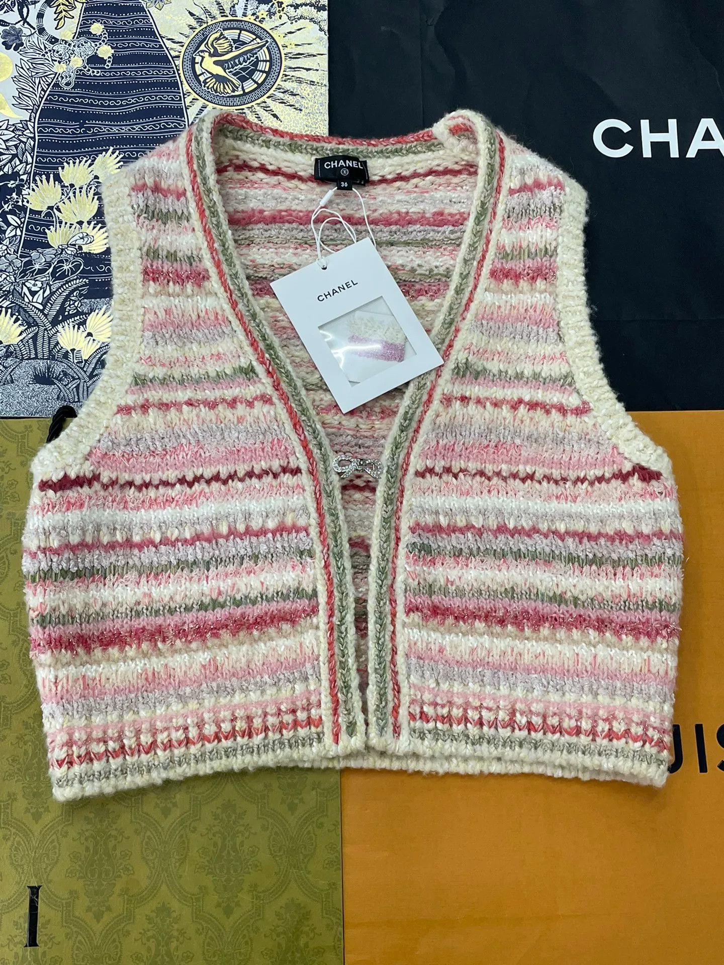 Chanel Chanel 24B Striped Bow Button Vest Size US S / EU 44-46 / 1 - 1 Thumbnail