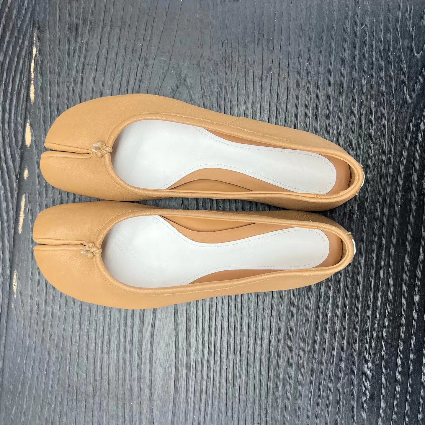 Maison Margiela Maison Margiela Tabi brown ballet flats 36.5 worn, re-soled Size US 6 / IT 36 - 6 Thumbnail
