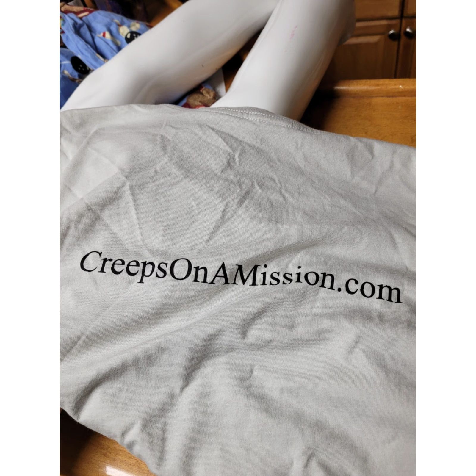 Vintage Creeps On A Mission DOJ T Shirt XL Sidney Powell GOP Funny Shirt Men Gray 100% Cotton Graphic Tee US Blank Size US XL / EU 56 / 4 - 3 Thumbnail