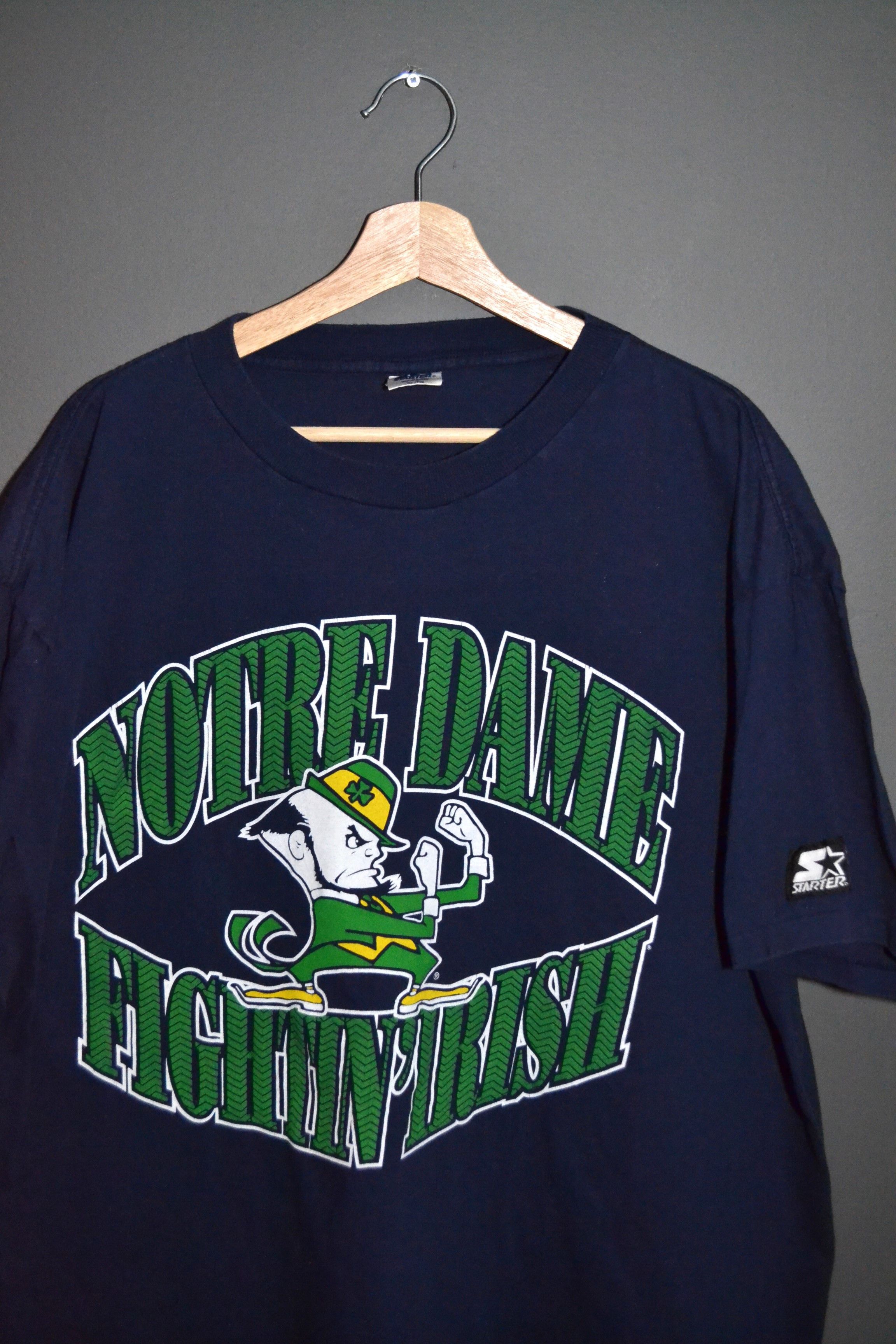 Starter × Vintage Notre Dame Fightin' Irish 90s Vintage Starter T-Shirt Canada Size US XL / EU 56 / 4 - 1 Thumbnail