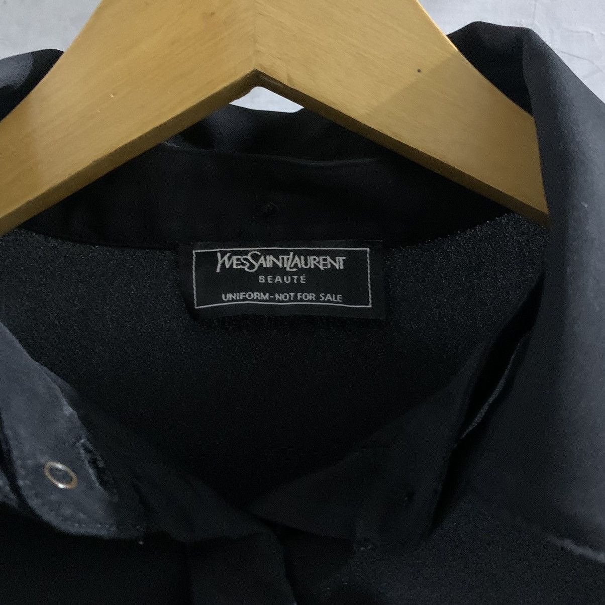 Yves Saint Laurent Yves Saint Laurent Beaute Size M / US 6-8 / IT 42-44 - 4 Thumbnail