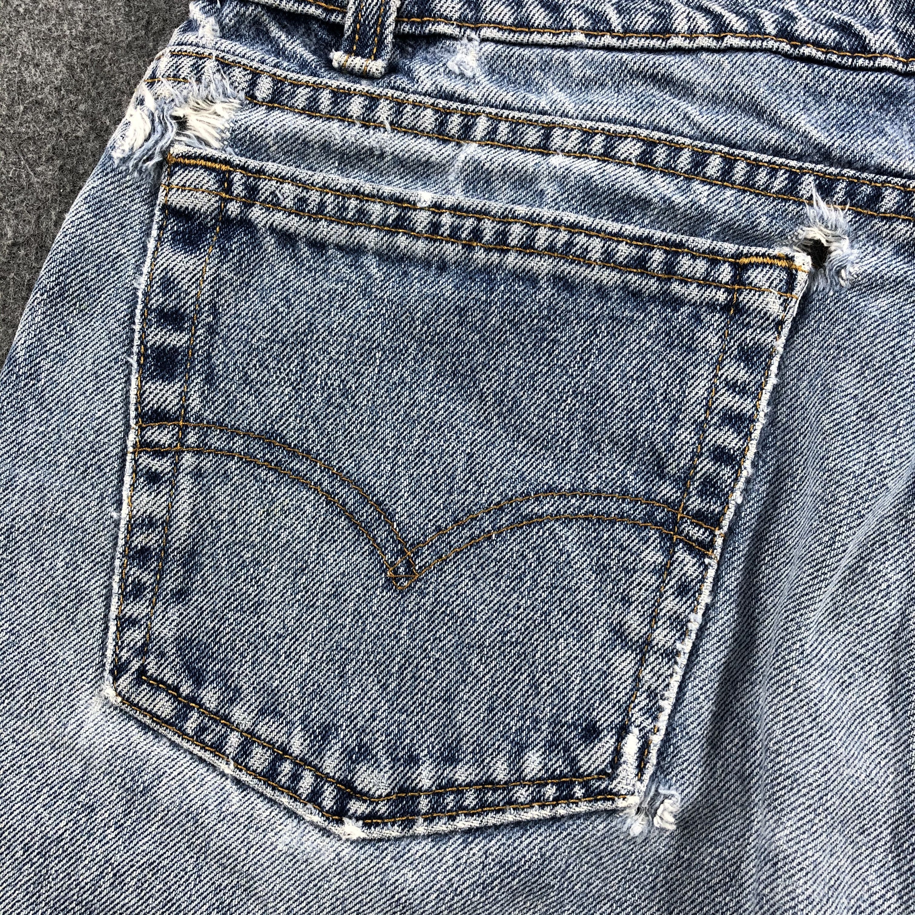 Levi's × Vintage Vintage Light Wash Levis 550 Jeans-JM1317 Size US 35 - 7 Thumbnail