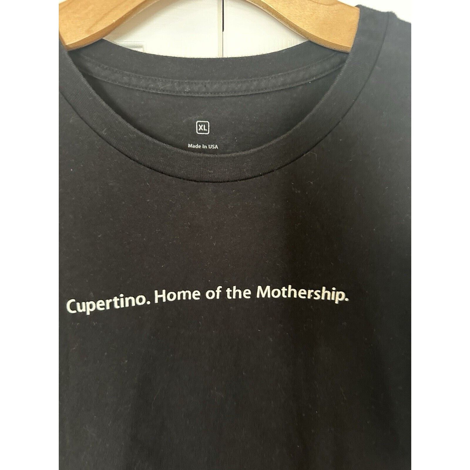 Apple Apple Shirt Mens XL Cupertino Home Of The Mothership Mac Blk Size US XL / EU 56 / 4 - 3 Thumbnail