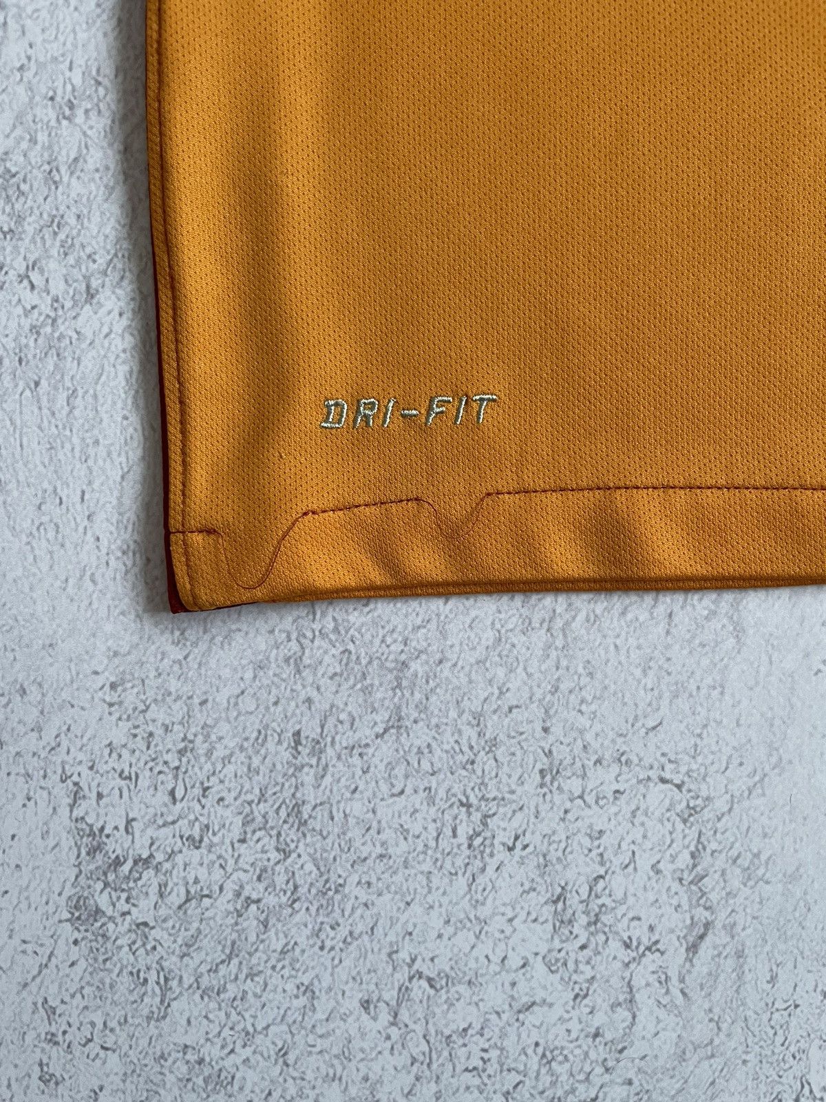 Nike Nike Galatasaray 2015/2016 Home Football Shirt Jersey Turkey Size US M / EU 48-50 / 2 - 4 Thumbnail