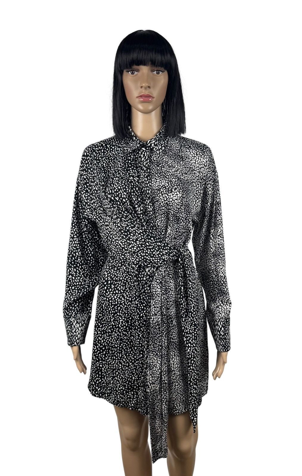 Alice + Olivia Alice + Olivia Cupro Shirt Dress Wrap Dress Belted size S Size S / US 4 / IT 40 - 1 Thumbnail