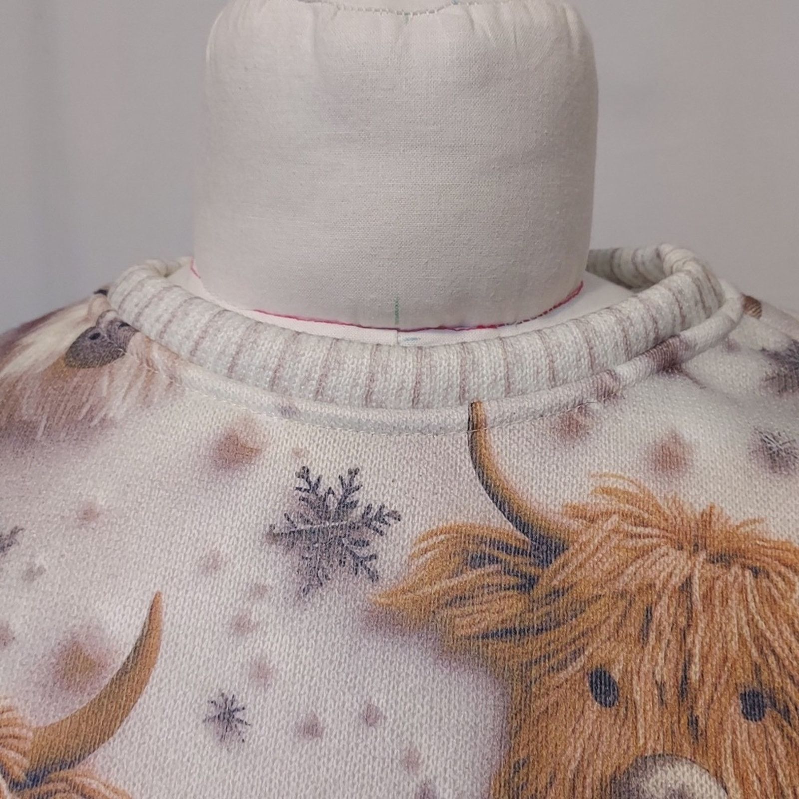 Other Knit Winter Cow Lover Beaded Yarn Animal Long Sleeve Sweater Size M / US 6-8 / IT 42-44 - 4 Thumbnail