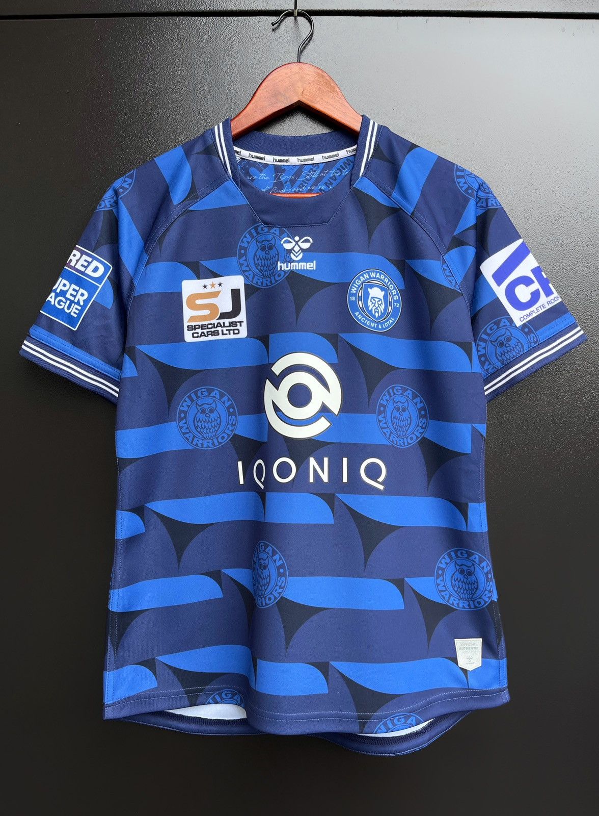 Hummel Wigan Warriors Mens Hummel Away Kit Shirt Rugby Jersey 2021 Size US L / EU 52-54 / 3 - 1 Thumbnail