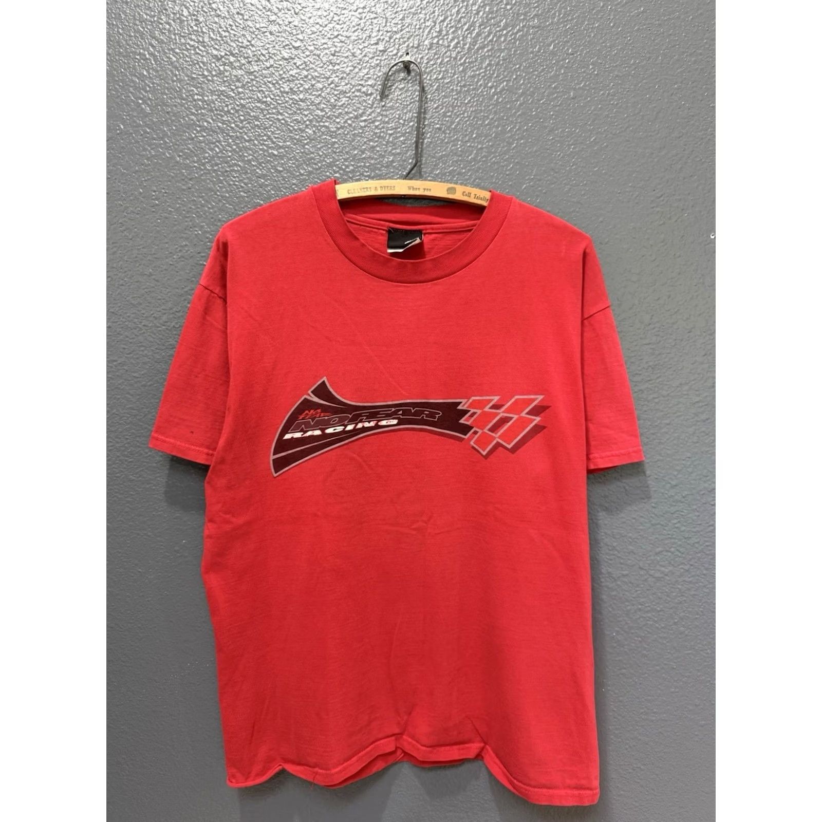 No Fear VINTAGE No Fear Racing Red Cotton T-Shirt L Men’s Shirt Adult Large Red Cotton No Fear Mens Shirt 90s Size US L / EU 52-54 / 3 - 4 Thumbnail