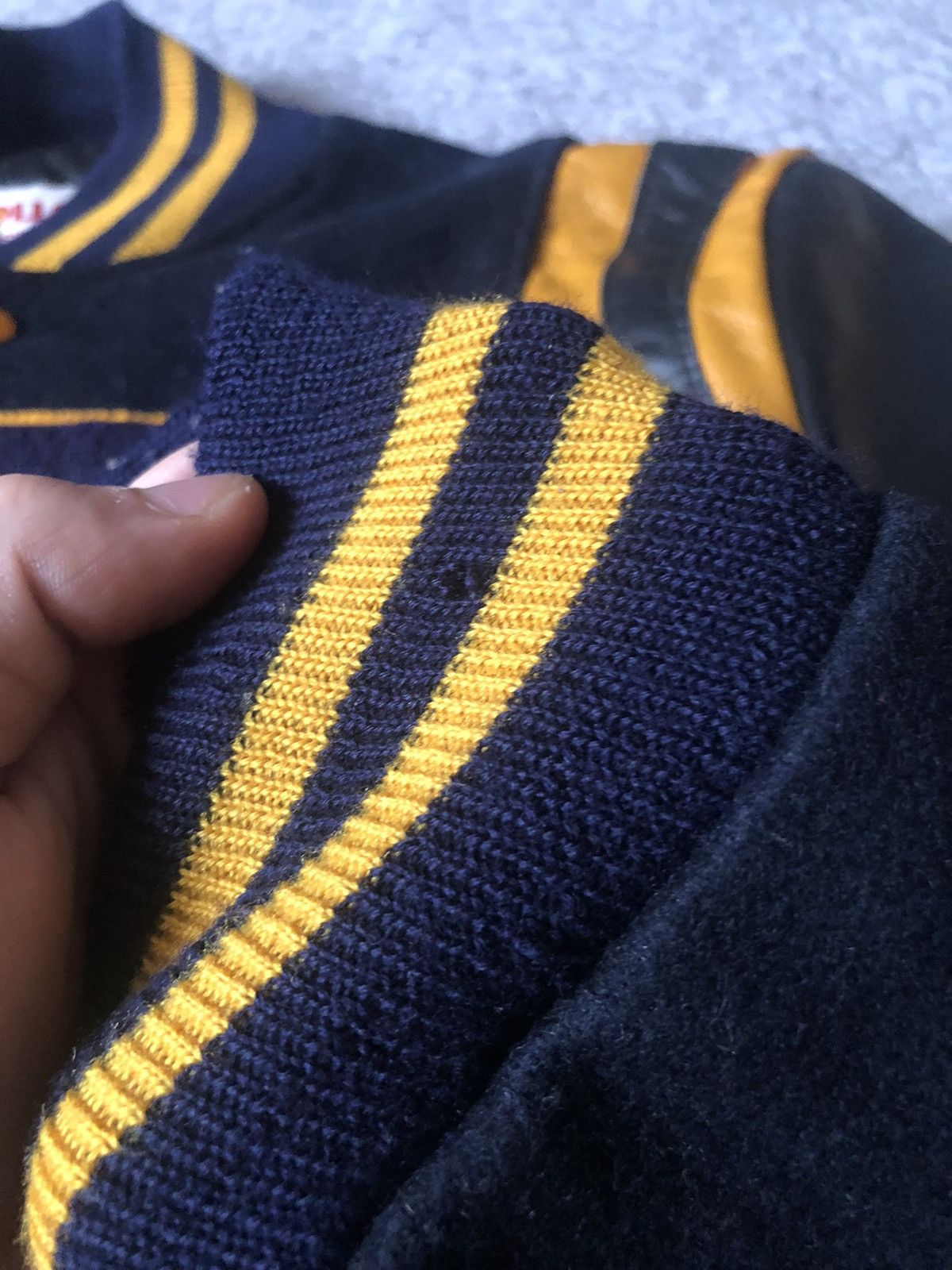 Holloway × Vintage VINTAGE HOLLOWAY VARSITY WOOL AND LEATHER BOMBER Size US M / EU 48-50 / 2 - 5 Thumbnail