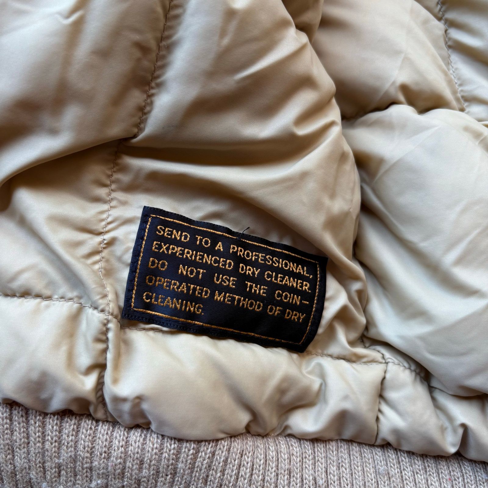 Eddie Bauer Crazy Rare Vintage Eddie Bauer Corduroy Goose Jacket Size US L / EU 52-54 / 3 - 6 Thumbnail