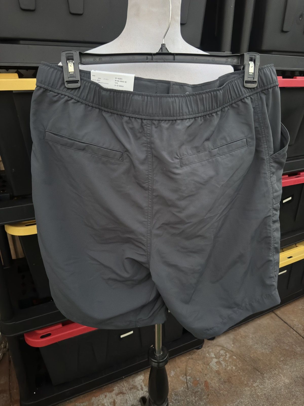 Uniqlo New Uniqlo Shorts Mens Size XL Dark Gray Canvas Pull On Size US 36 / EU 52 - 2 Thumbnail