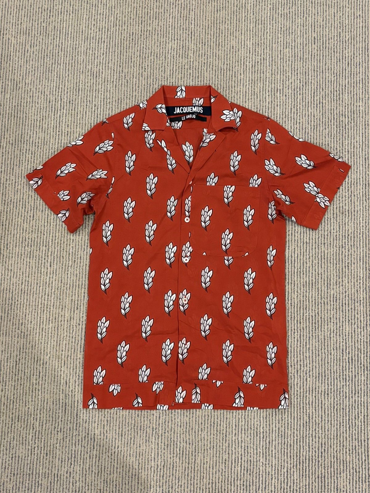 Jacquemus Le Gadjo Red Wheat Motif Short Sleeve Shirt Size US S / EU 44-46 / 1 - 2 Thumbnail