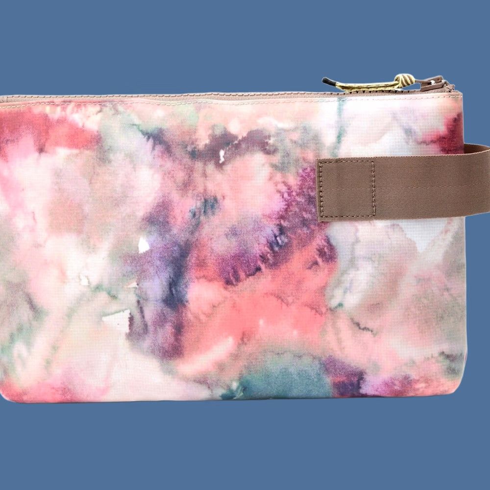 Dakine Dakine Renovation Pouch Large Watercolor Clutch Unisex Adults Zip Backpack Accessory Size ONE SIZE - 1 Thumbnail