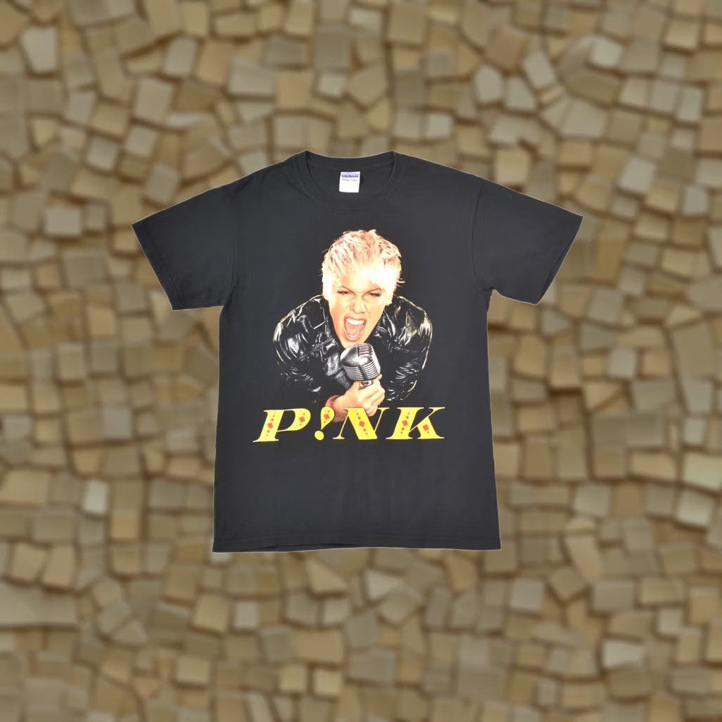 Gildan VINTAGE Gildan Pink 2009 Funhouse World Tour T-Shirt Tee Size S Mens Black Size US S / EU 44-46 / 1 - 1 Thumbnail