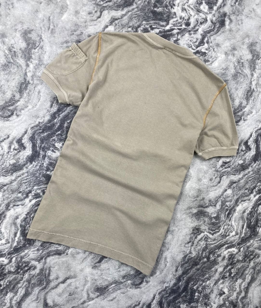 Dolce & Gabbana Dolce & Gabbana Reductions V-Neck T-Shirt Big Logo Men Size US S / EU 44-46 / 1 - 10 Thumbnail