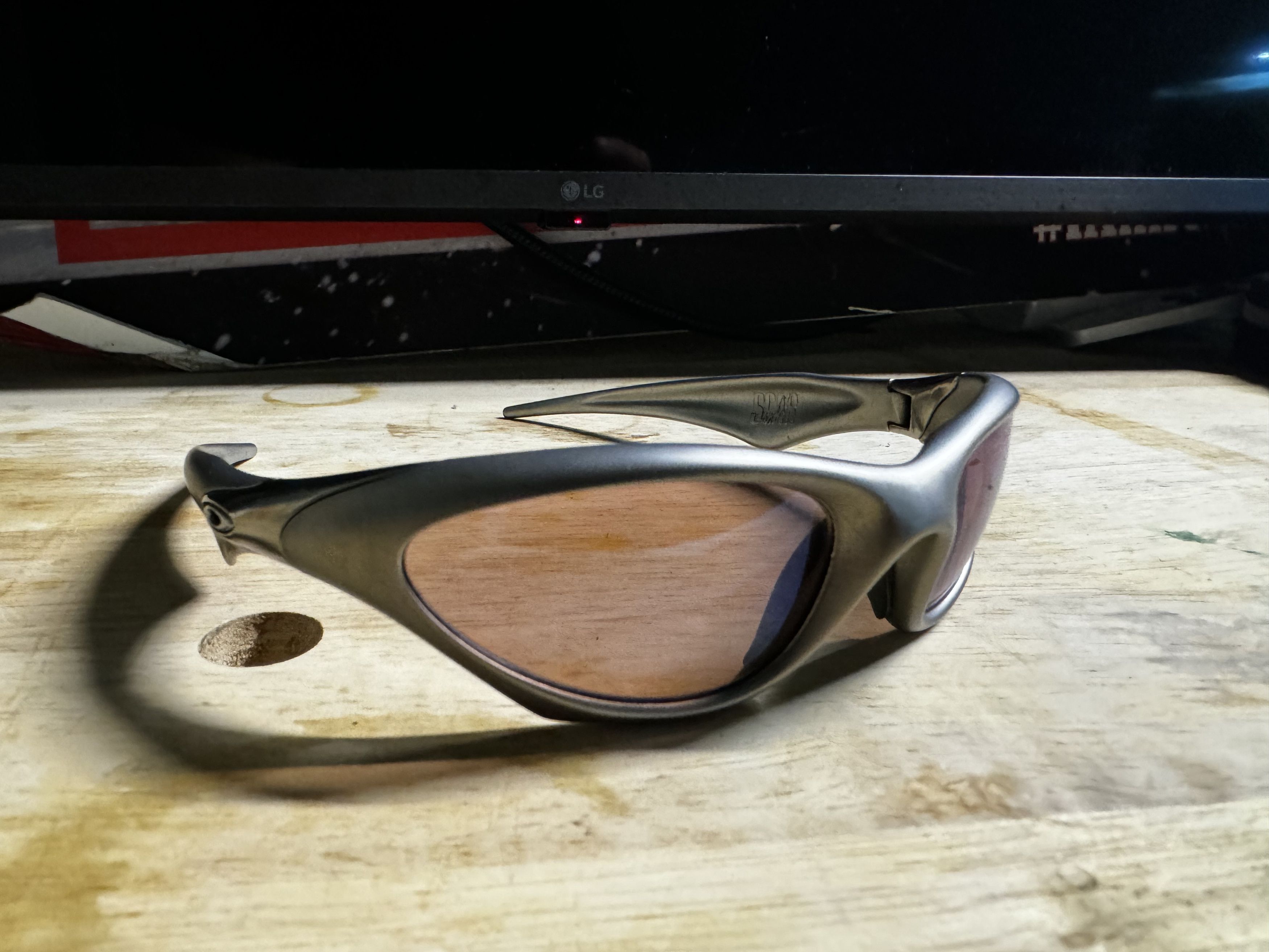 image of Oakley Scar Platinum 2004 in Beige, Men's