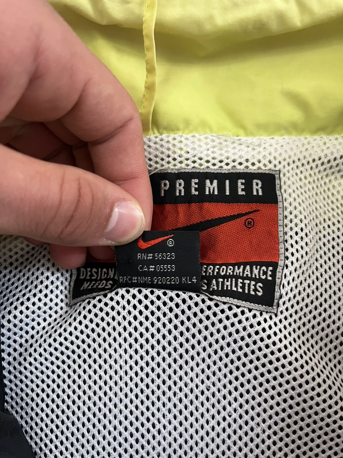 Nike × Vintage windbreaker nike premier 1996/97 borusia dortmund football Size US L / EU 52-54 / 3 - 9 Thumbnail