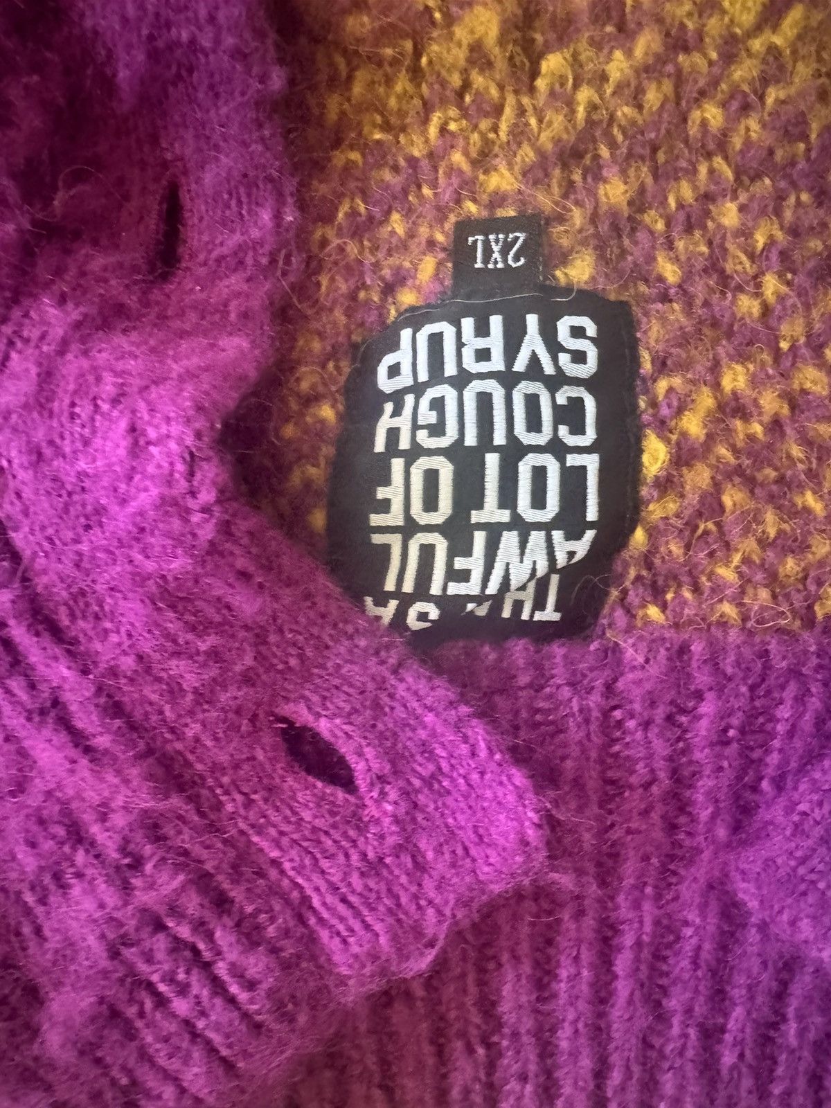 Awful Lot of Cough Syrup Awful lot of cough syrup Mohair Cardigan Size US XXL / EU 58 / 5 - 2 Thumbnail