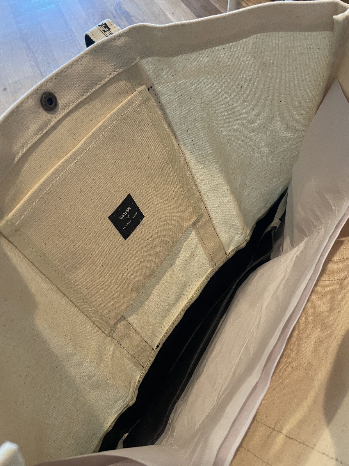 Marlboro × Number (N)ine Number Nine x Marlboro Logo Tote Bag Size ONE SIZE - 4 Thumbnail