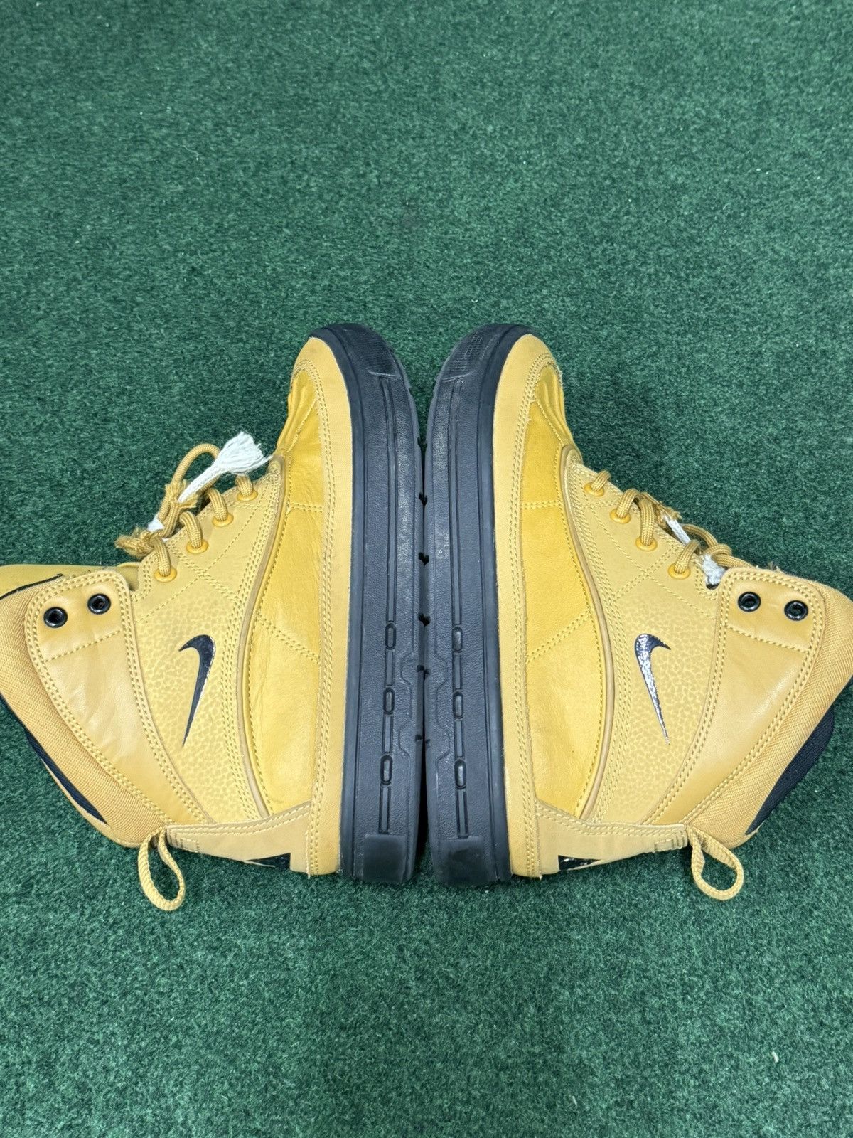 Nike Nike ACG Woodside 2 Boots 524872-703 Size US 5.5 / EU 38 - 3 Thumbnail