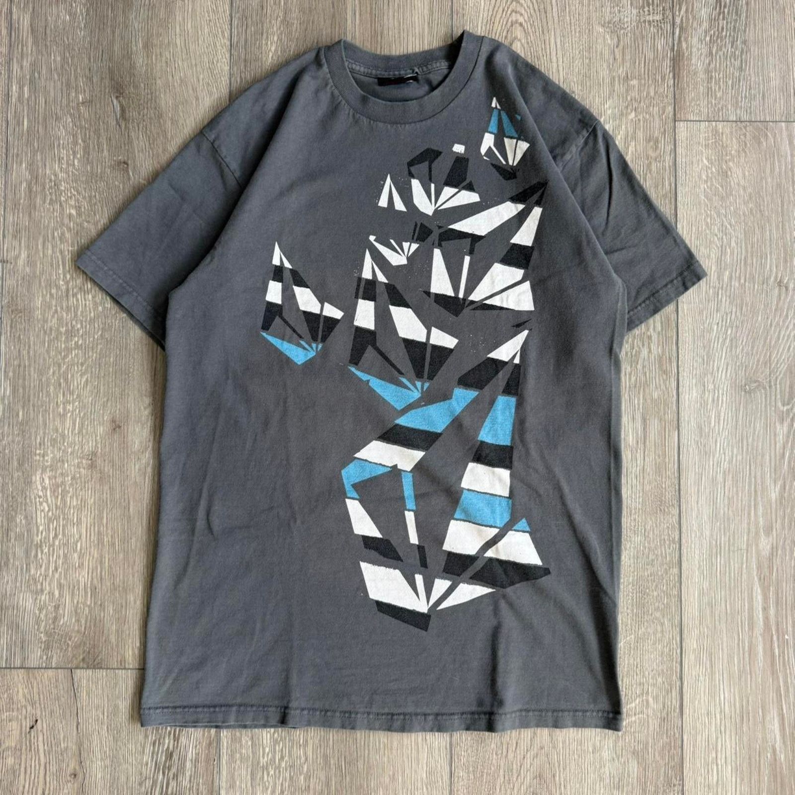 Volcom Vintage y2k volcom skater t-shirt Size US M / EU 48-50 / 2 - 1 Thumbnail