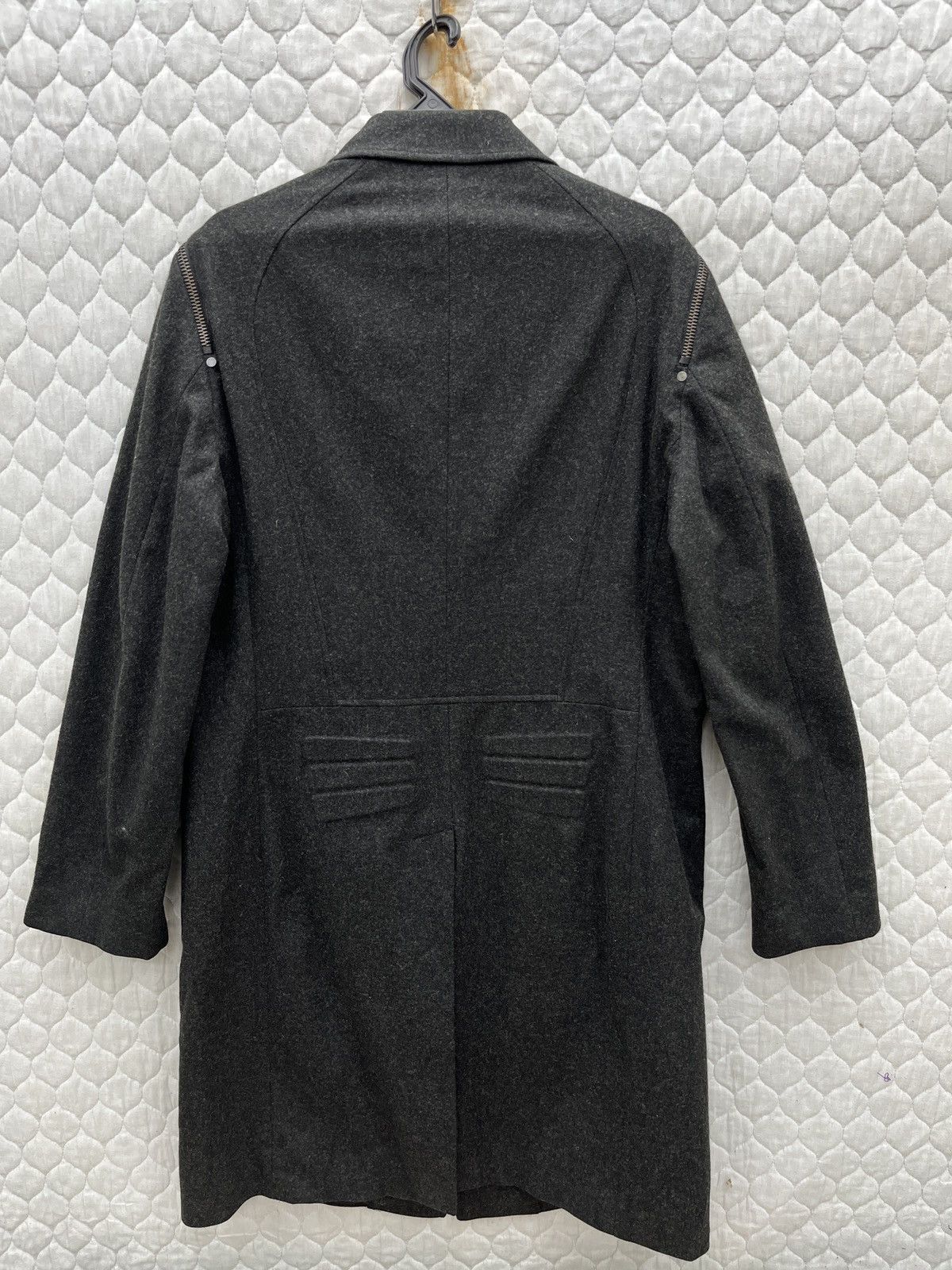 Neil Barrett 🔥🔥🔥STEALS 96 HOURS NEIL BARRETT FOR PUMA COAT Size L / US 10 / IT 46 - 4 Thumbnail