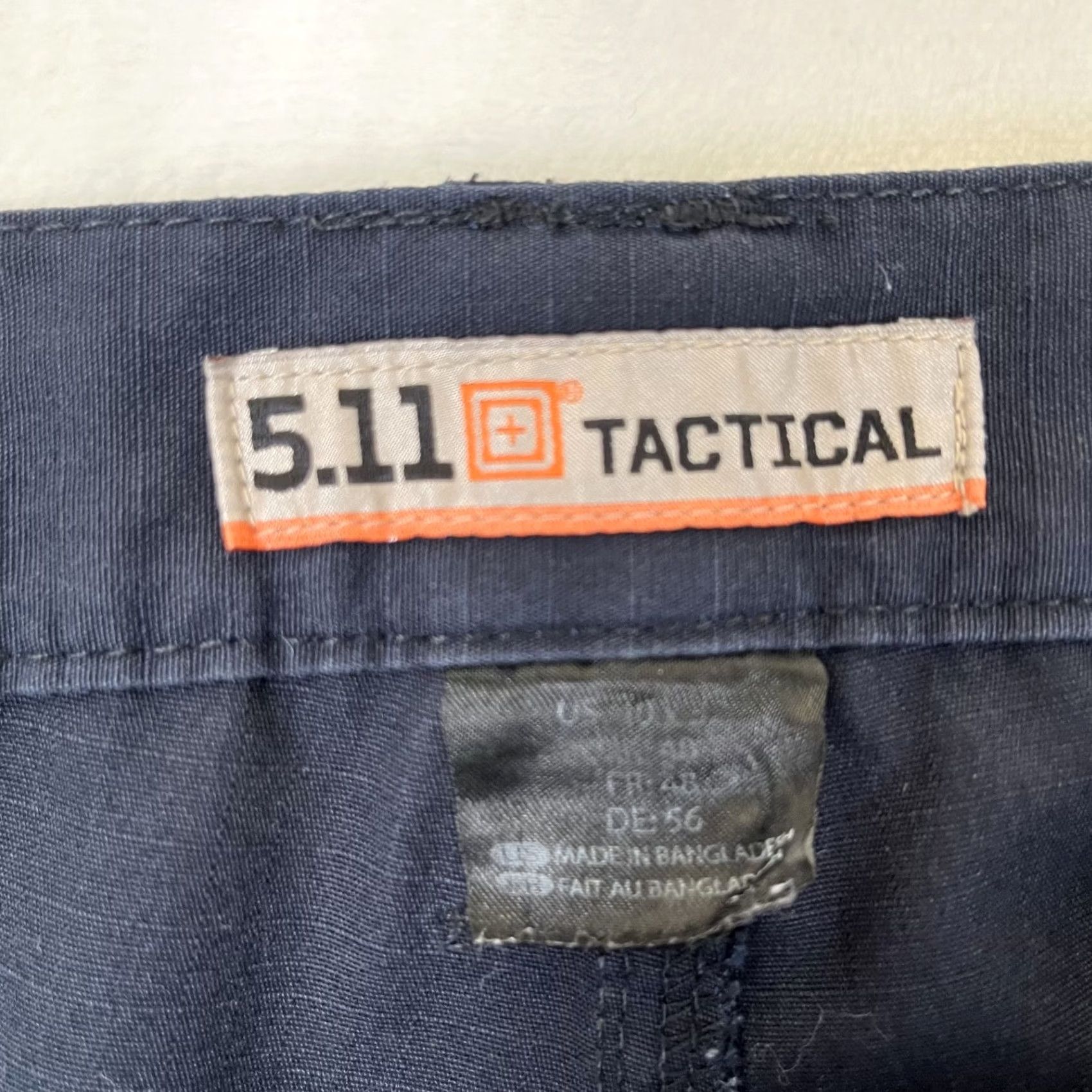 Vintage 5.11 Tactical Blue Cargo Pants 40x32 Regular Men's Waist 40 Inseam 32 Cotton Canvas Stretch Pockets Workwear Straight Leg Navy/Blue Size US 40 / EU 56 - 4 Thumbnail