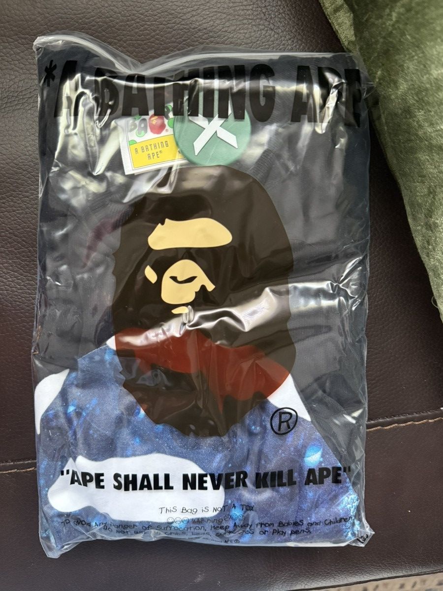 Bape Bape 30th anniversary Christmas tee Size US XL / EU 56 / 4 - 4 Thumbnail
