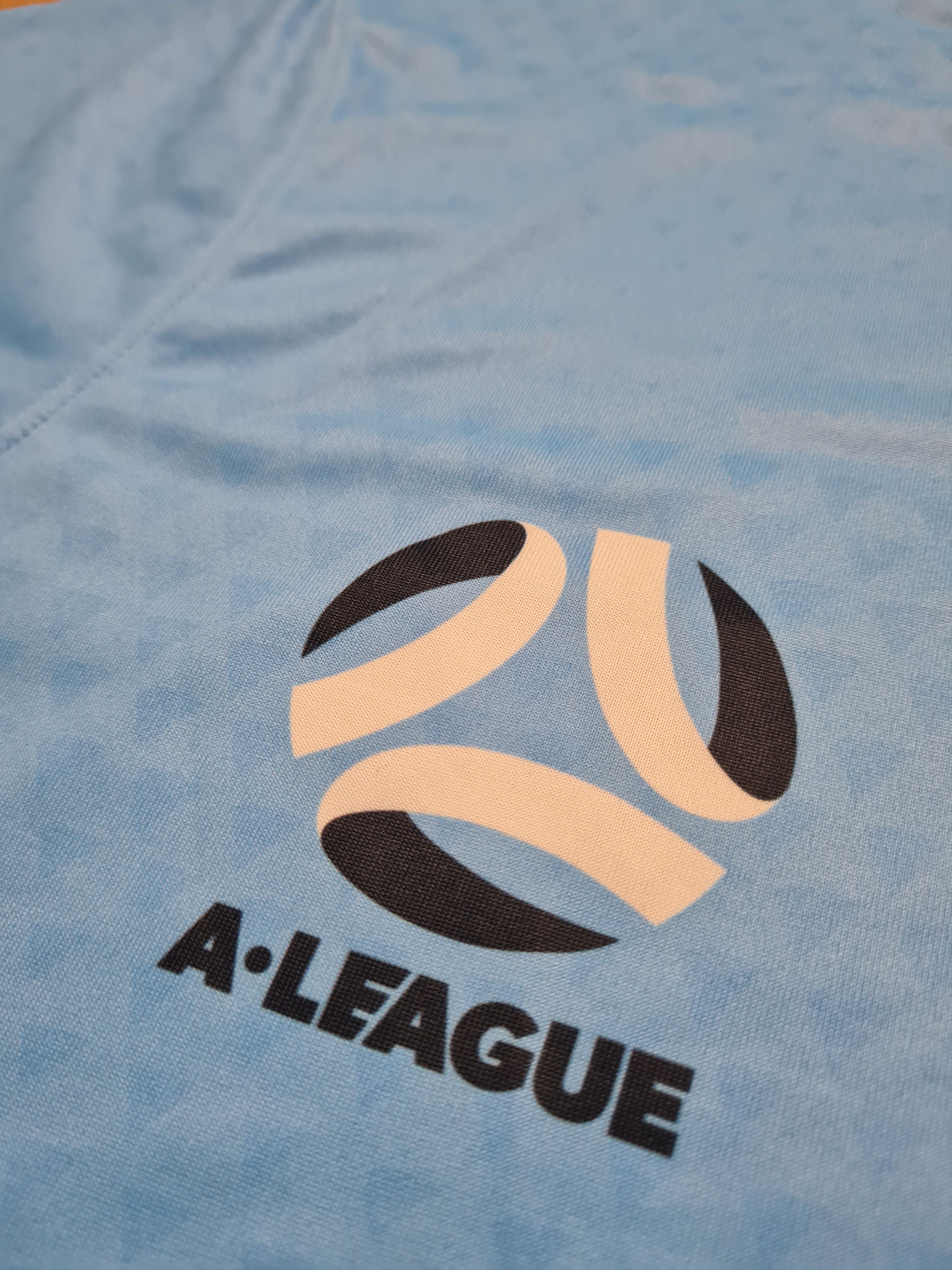 Under Armour Sydney FC 2021-22 Home Football Shirt Under Armour Size US L / EU 52-54 / 3 - 17 Thumbnail