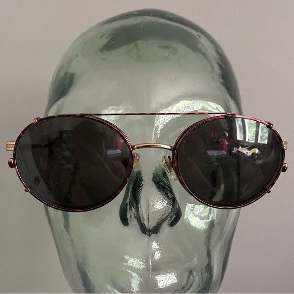 Vintage Vintage Tortoise Small Oval Glasses Frames w/ Sun Clips 🇮🇹 Size ONE SIZE - 3 Thumbnail