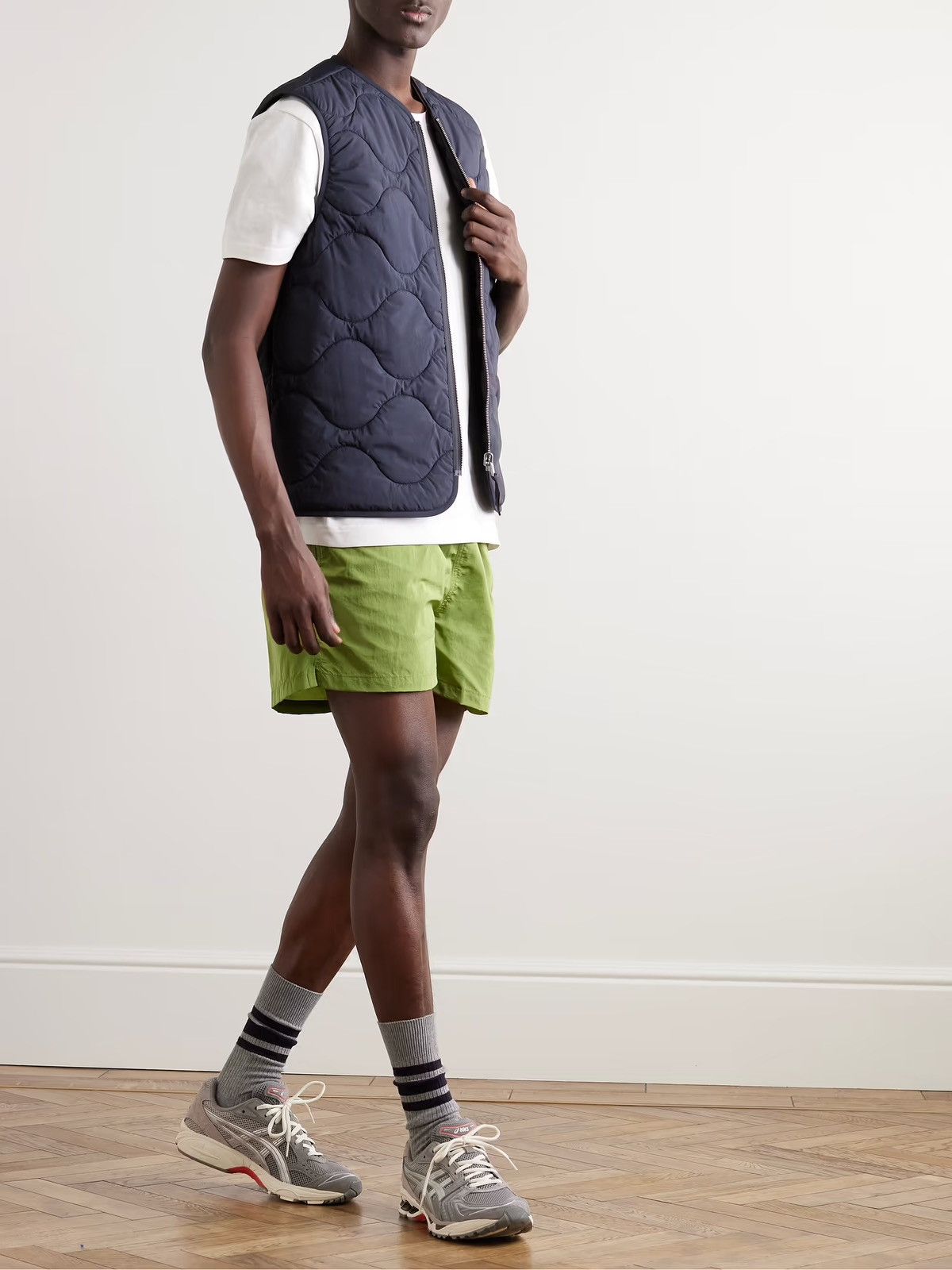 Arket X Mr Porter Nylon shell shorts Size US 29 - 3 Thumbnail