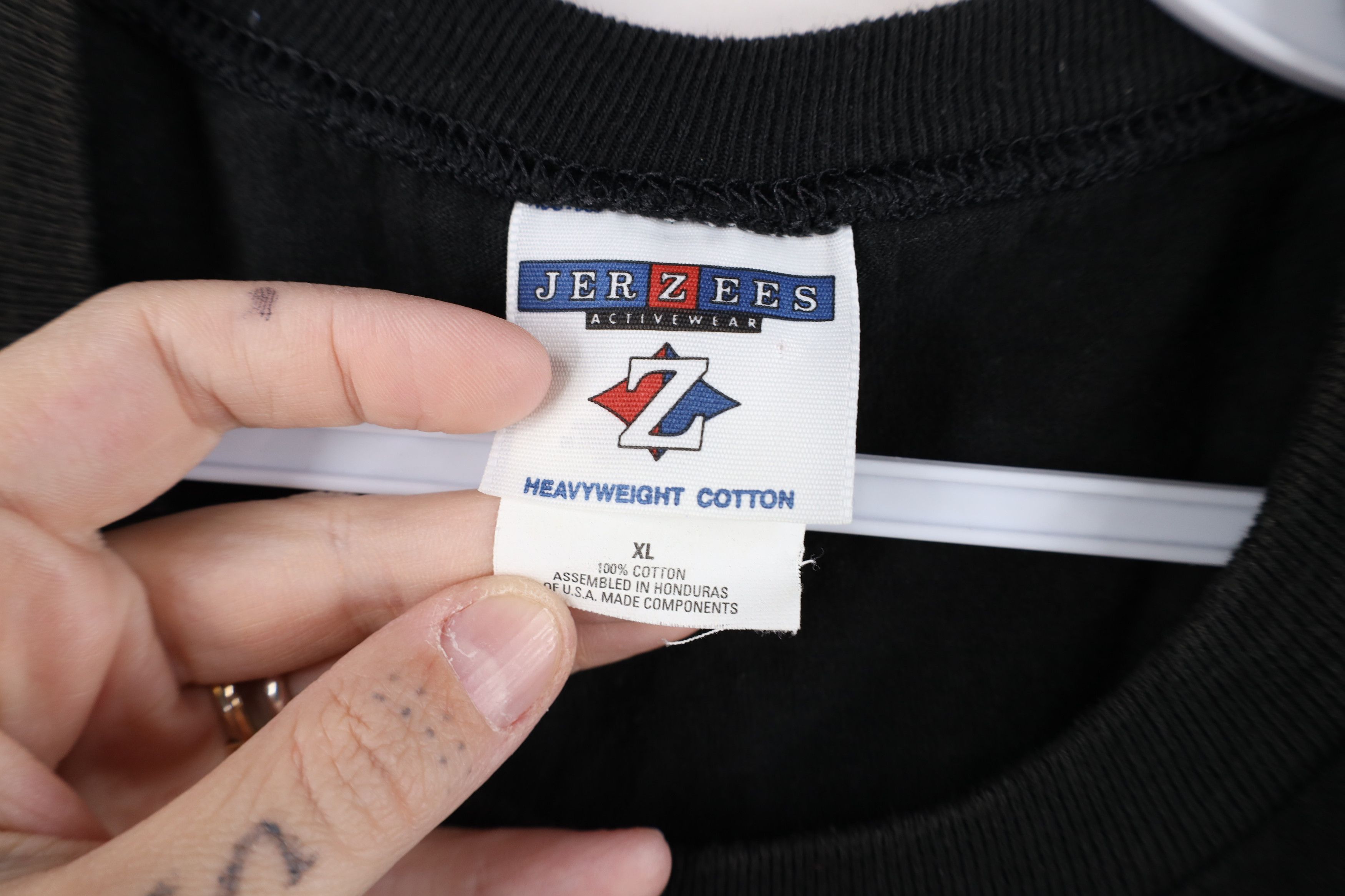 Vintage Vintage 90s Streetwear Heavyweight Sleeveless Muscle T-Shirt Size US XL / EU 56 / 4 - 6 Thumbnail