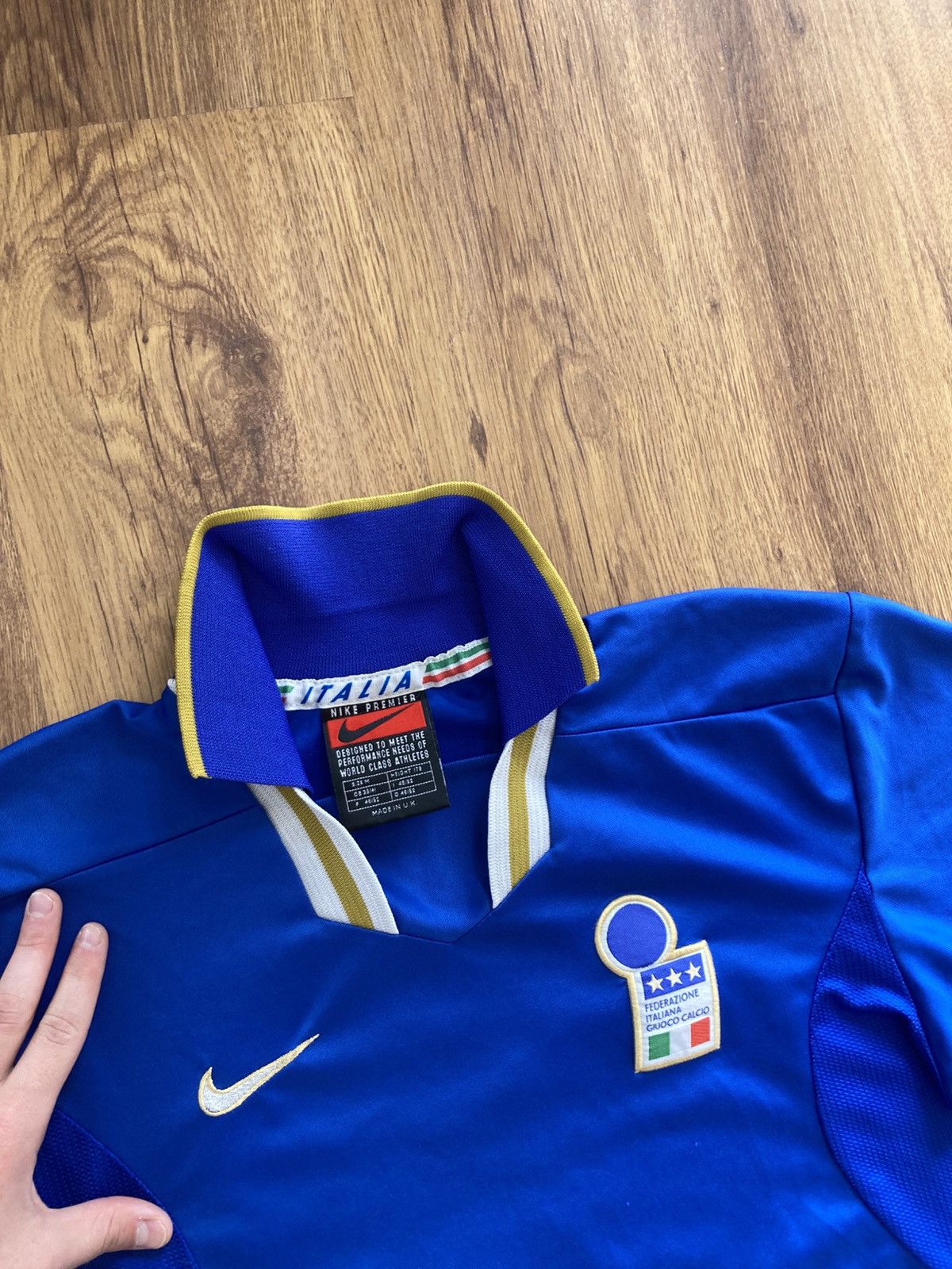 Vintage Vintage 1996 Nike italy soccer football jersey M y2k 90s Size US M / EU 48-50 / 2 - 7 Thumbnail