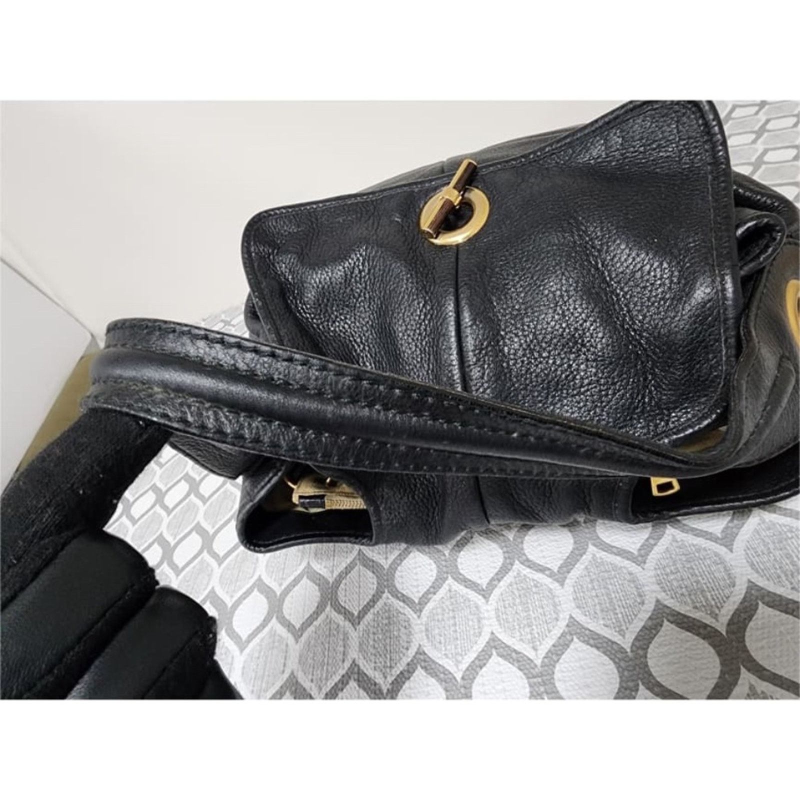 Yves Saint Laurent Yves Saint Laurent Vintage Capri Grain Leather Hobo Bag Blck Size ONE SIZE - 7 Thumbnail