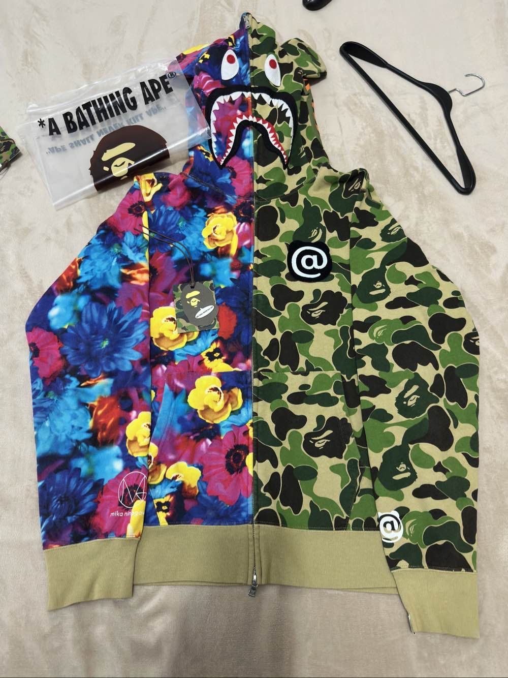 Bape A Bathing Ape x Medicom Toy Floral Shark Hoodie XL Size US XL / EU 56 / 4 - 1 Thumbnail