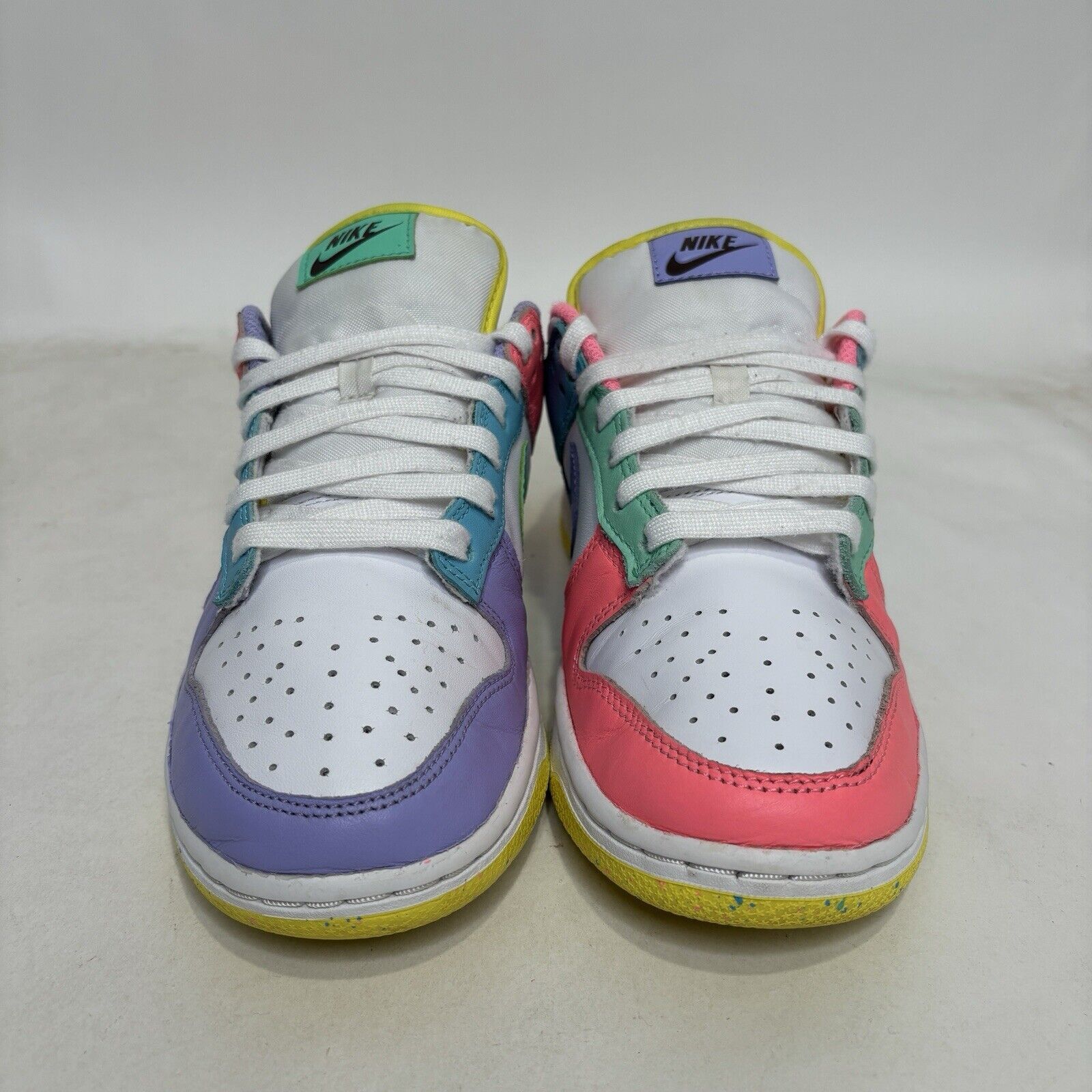 Nike Nike Dunk Low SE WMNS “Easter Candy” 2024 Size US 7 / IT 37 - 2 Thumbnail
