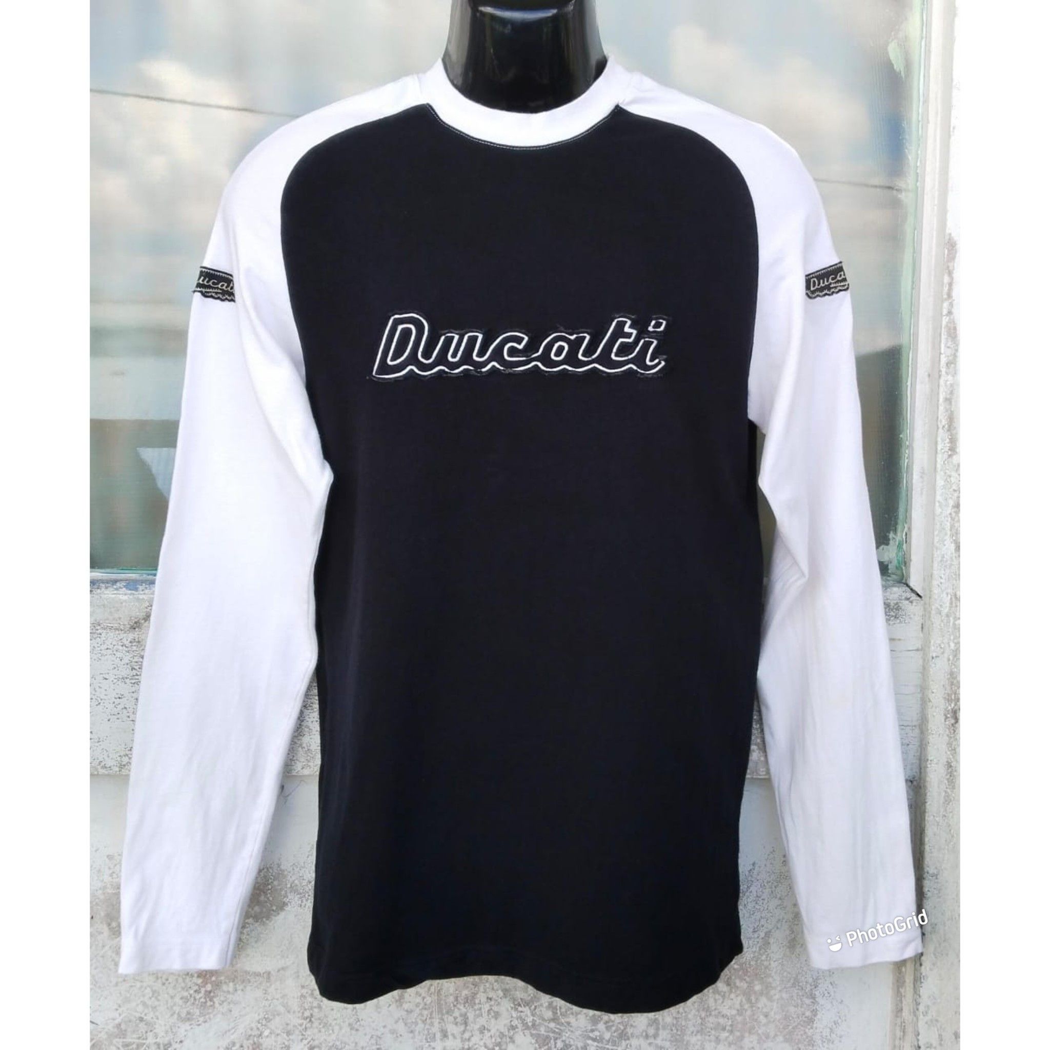 Ducati Ducati Long Sleeve T-Shirt Size US M / EU 48-50 / 2 - 1 Thumbnail